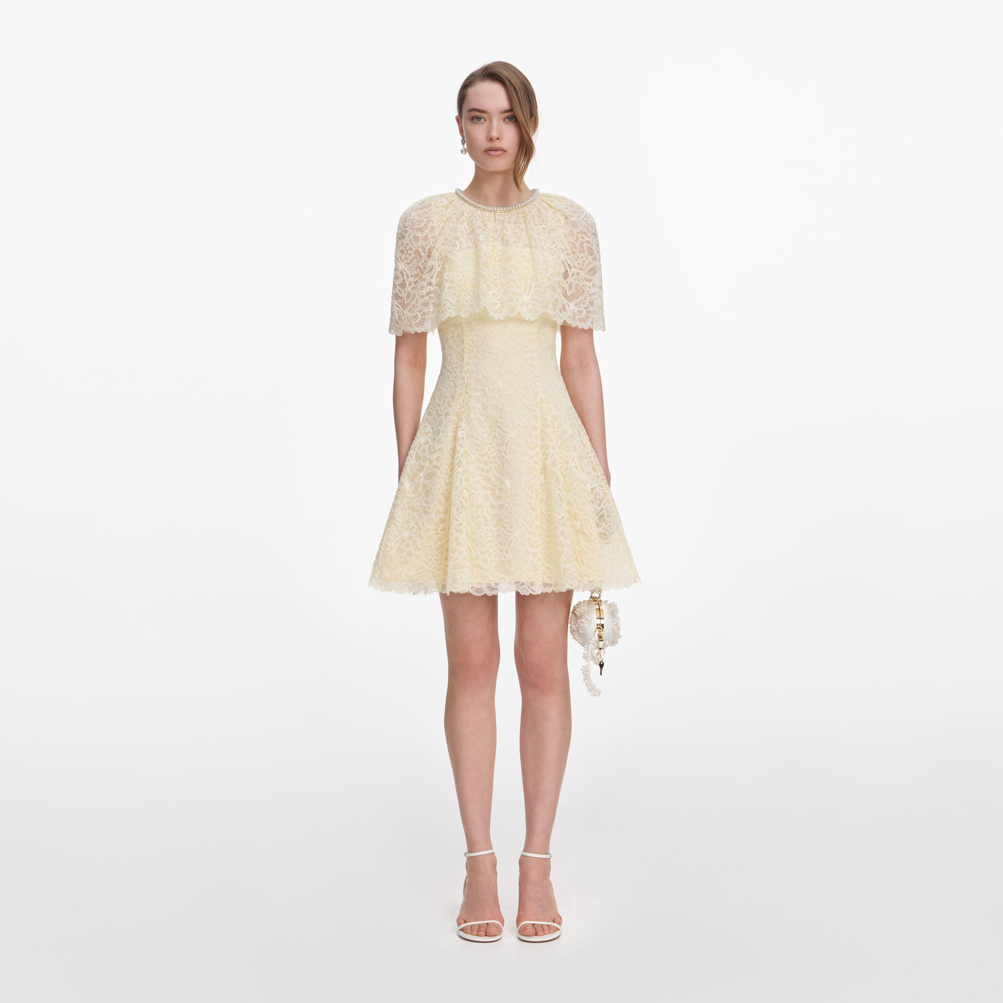 Self Portrait Yellow Lace Cape Mini Kleid Gelb mit Perlen