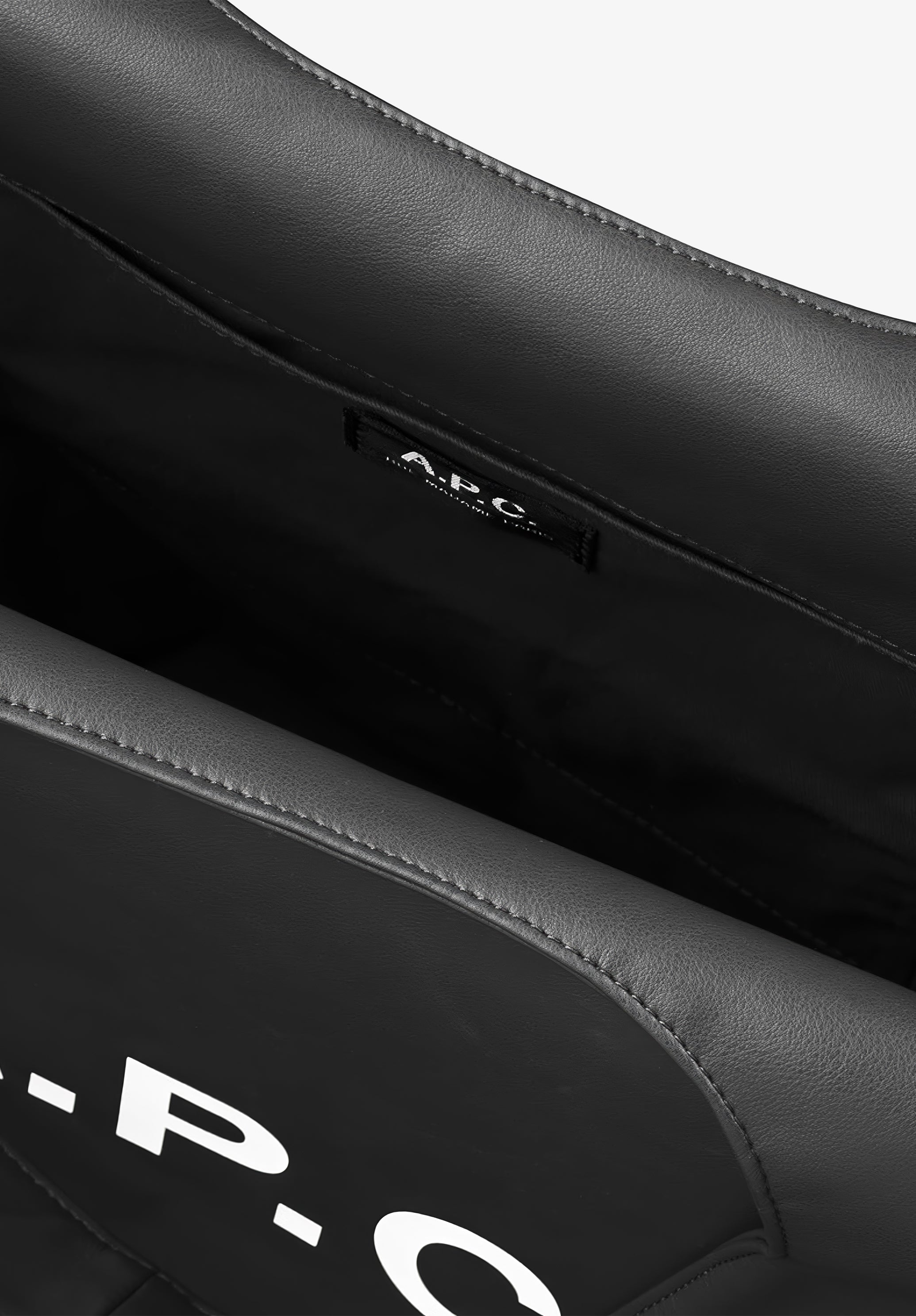 A.P.C. BAGS Ninon Stoffbeutel TU Lederoptik