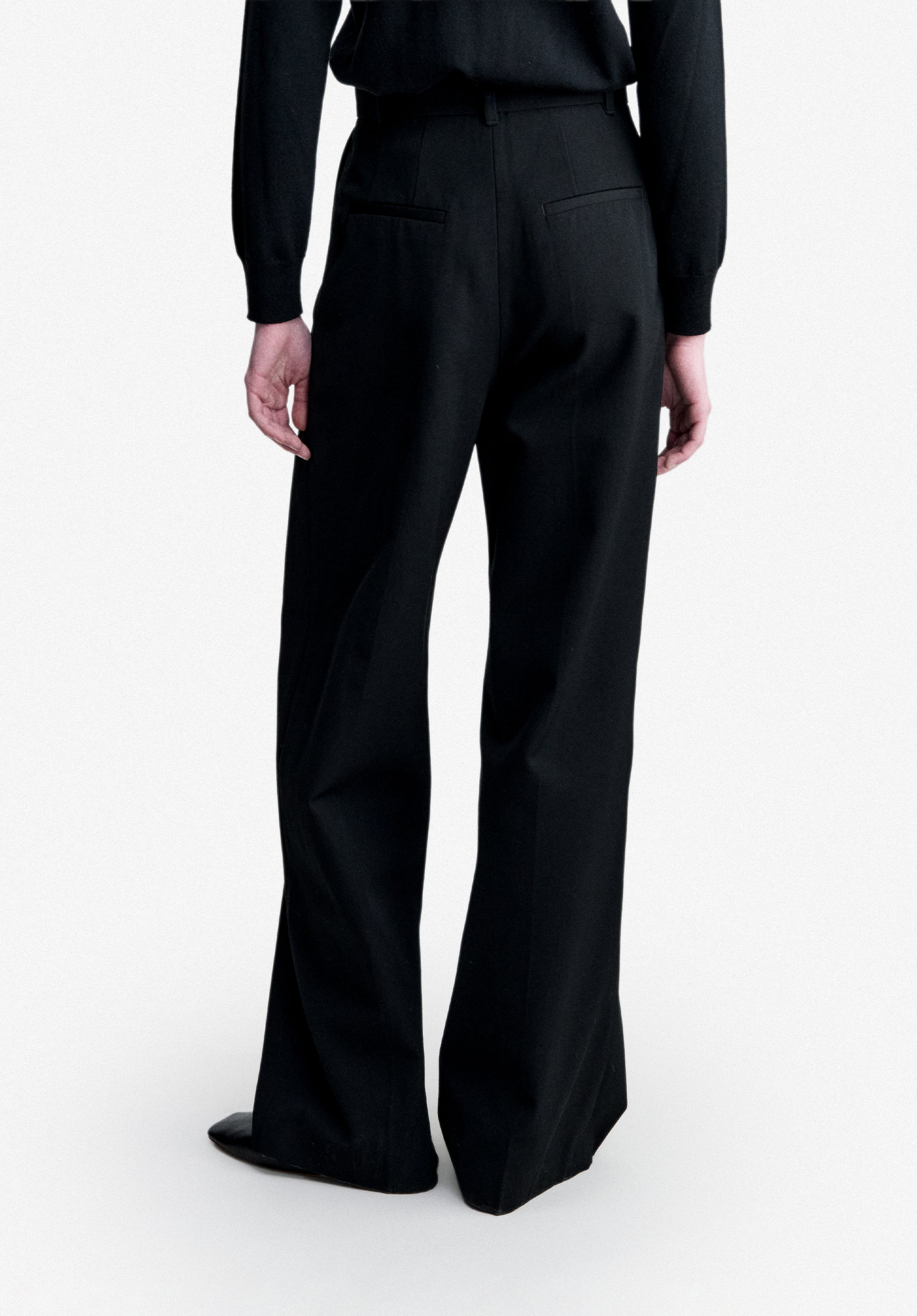 A.P.C. Baumwollhose schwarz weit Gr.38 Falten Bundhose