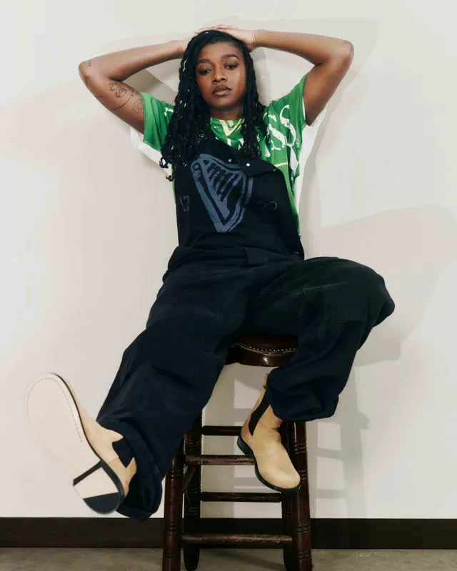 JW Anderson x Guinness Latzhose Indigo Baumwolle Unisex