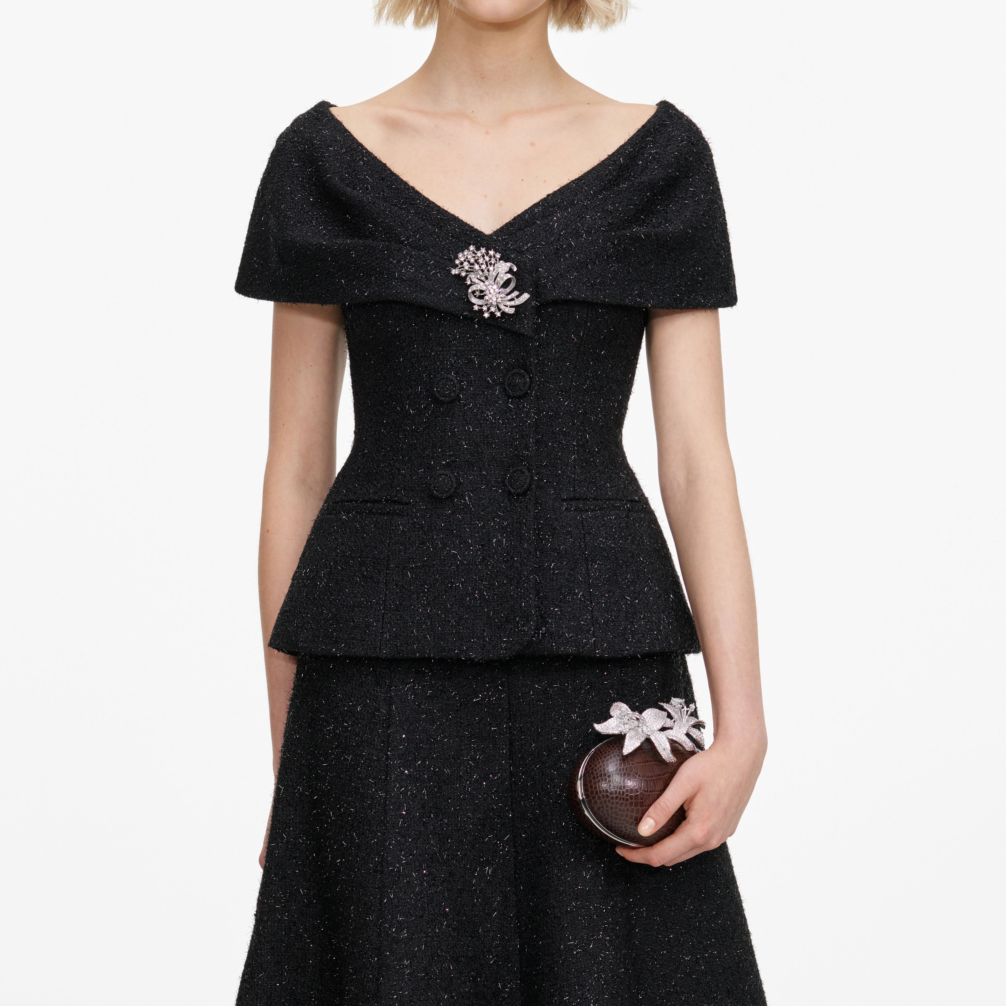 Self Portrait Jewellery Bouclé Midikleid UK 8 Schwarz Brosche
