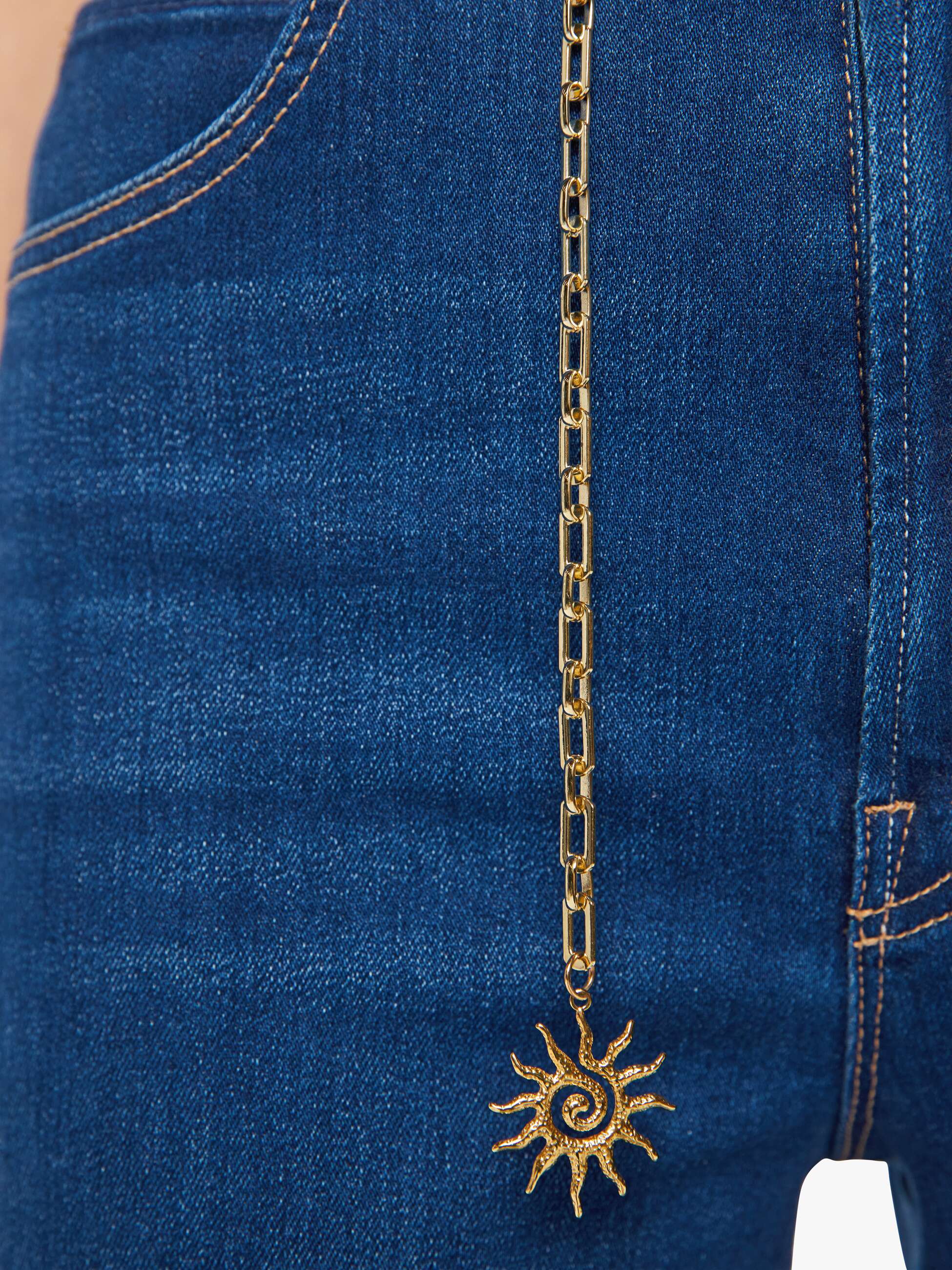 Mother The Off The Chain High Waisted Tunnel Vision Sneak Jeans Pinkies Up