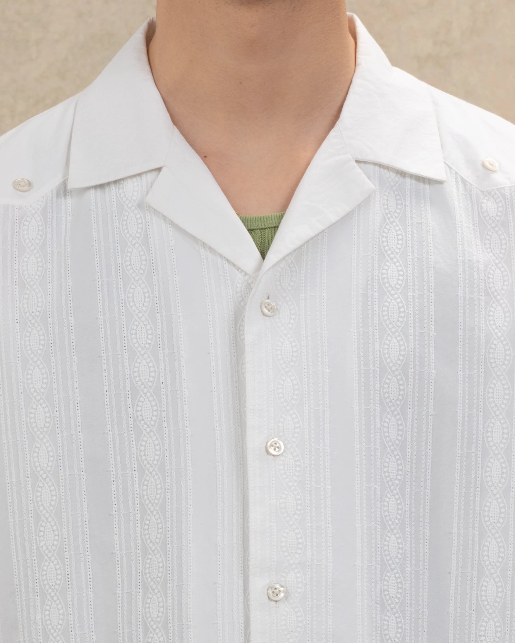 Drôle De Monsieur Chemise Cubaine Coton Hemd Weiß Stickerei