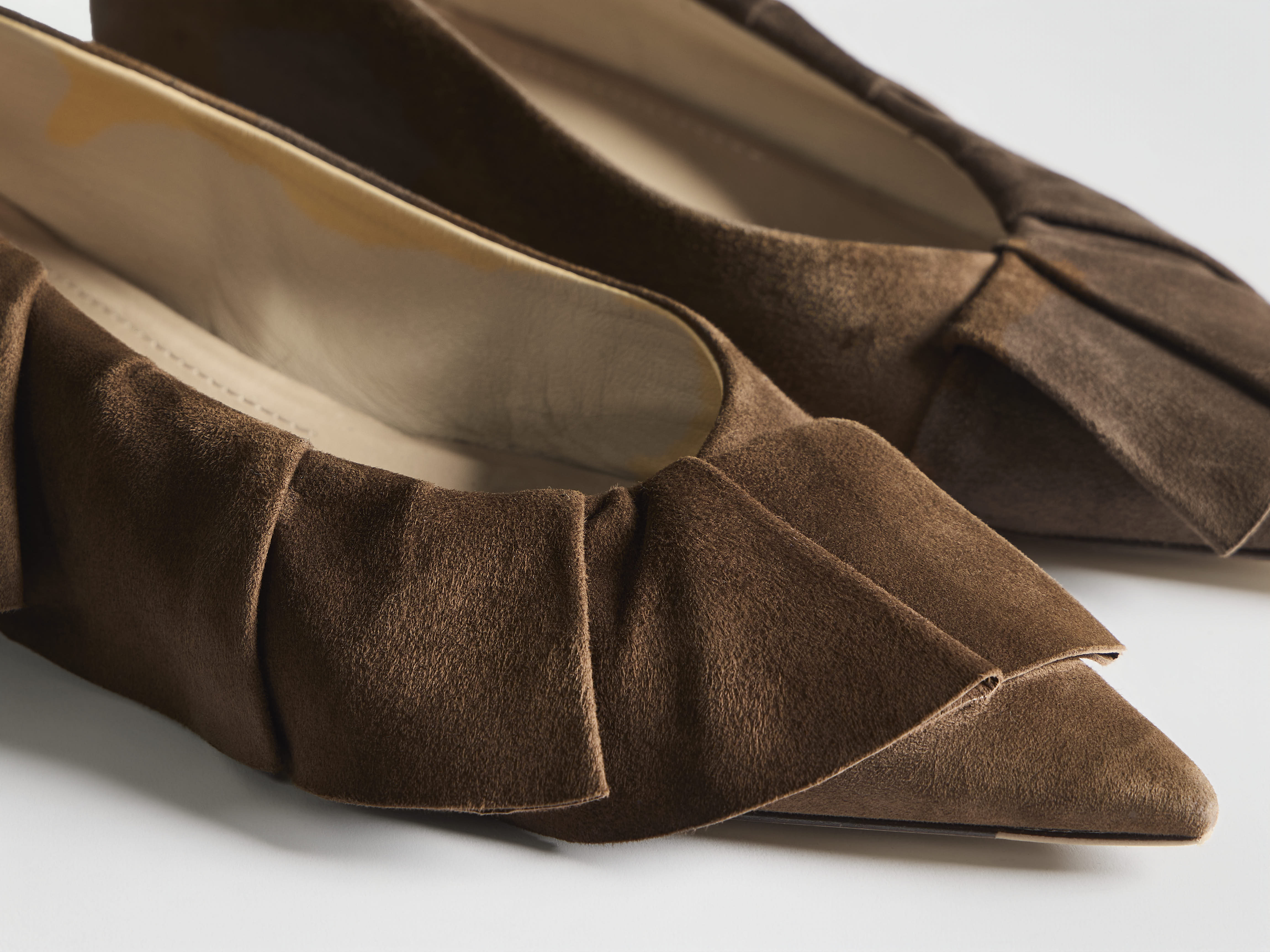 J.W.Anderson Ruffle Ballerina Braun Wildleder