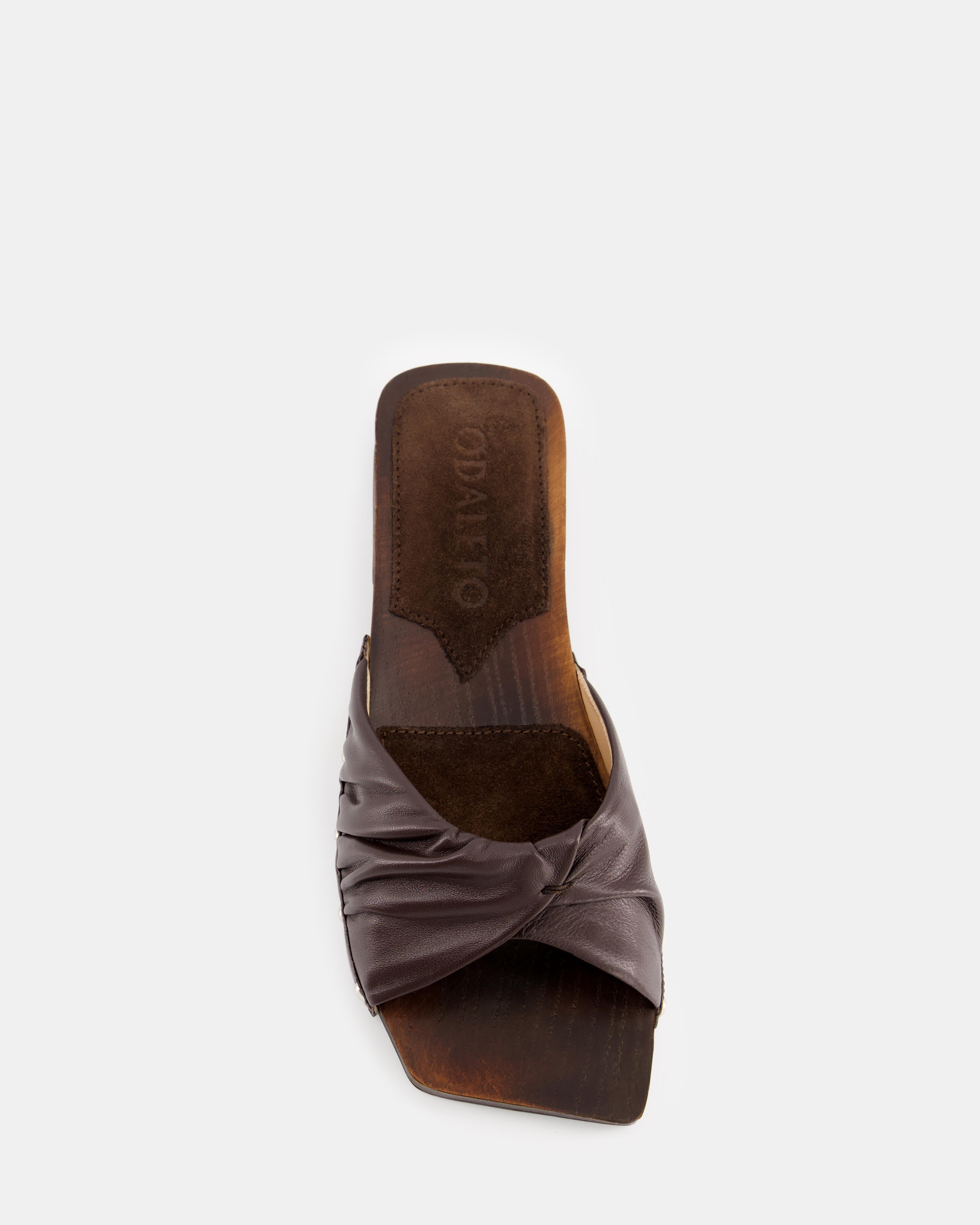 Nodaleto Bulla Mellow Flat Clog Pantoletten Dunkelbraun