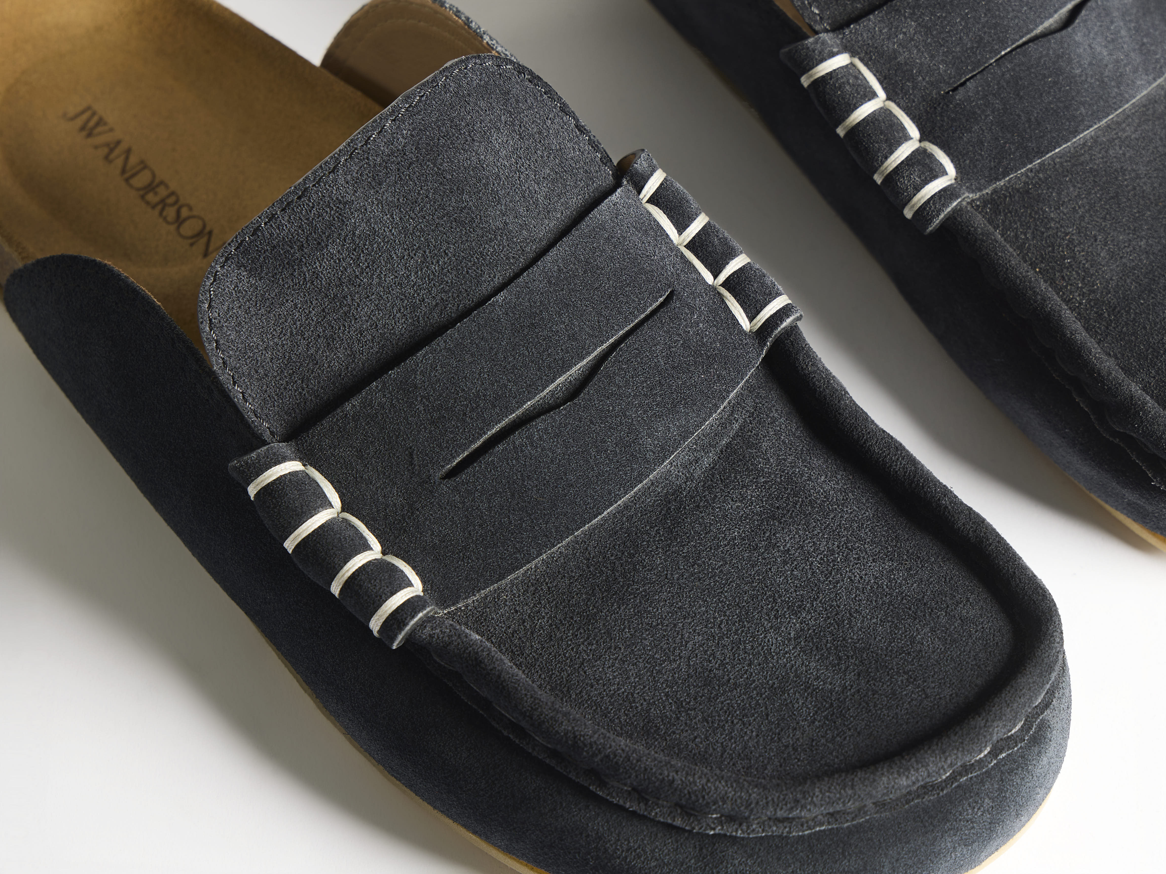 J.W.Anderson Stitch Loafer Midnight Wildleder