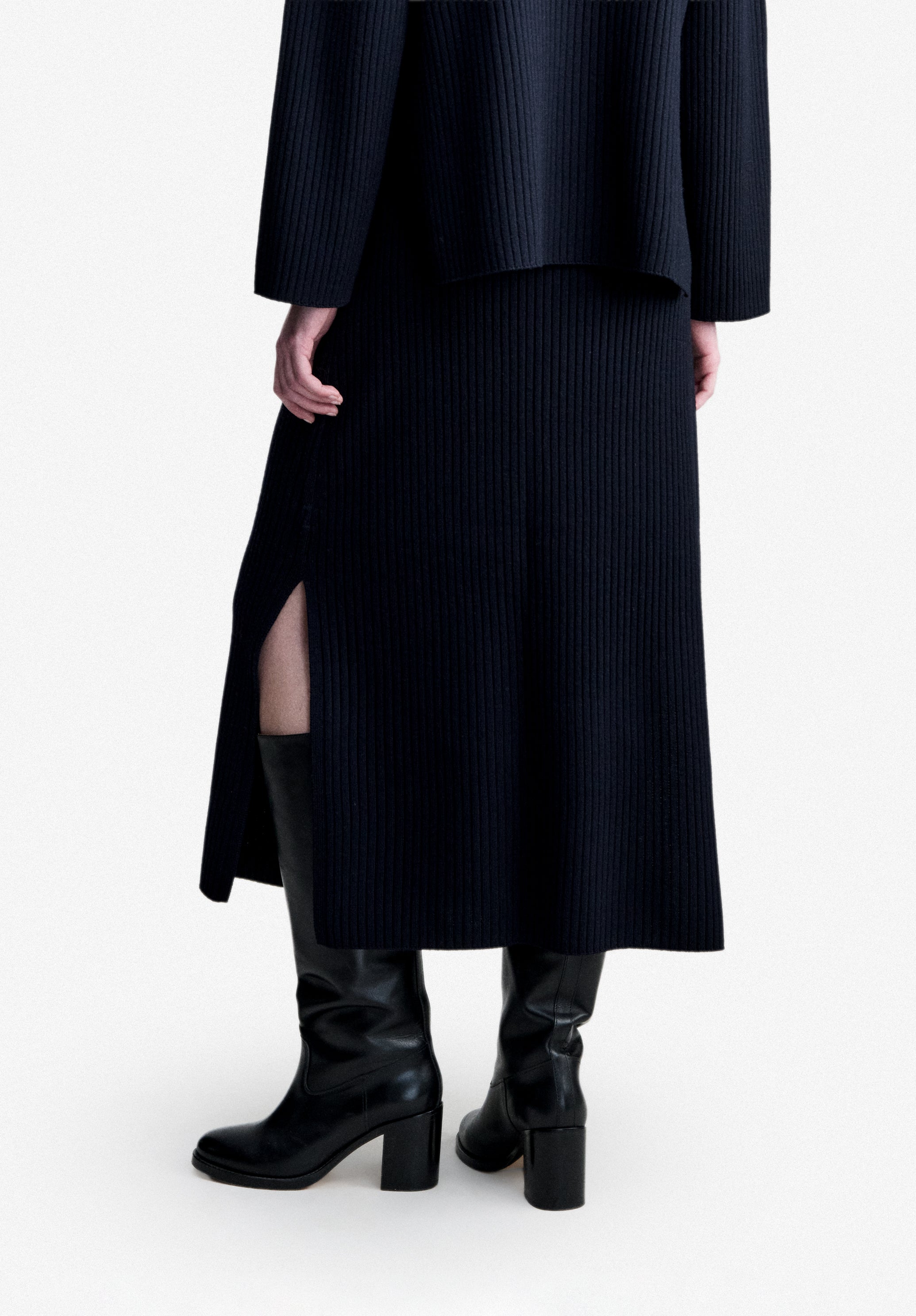 A.P.C. Rock Merinowolle marineblau lang M