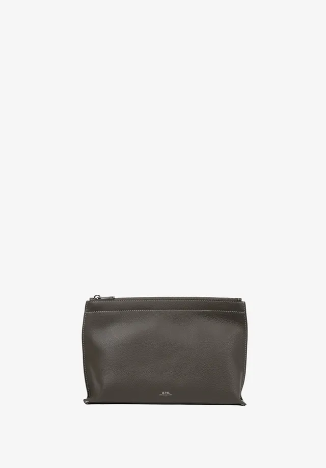 A.P.C. Neige Clou Clutch Leder Nieten TU