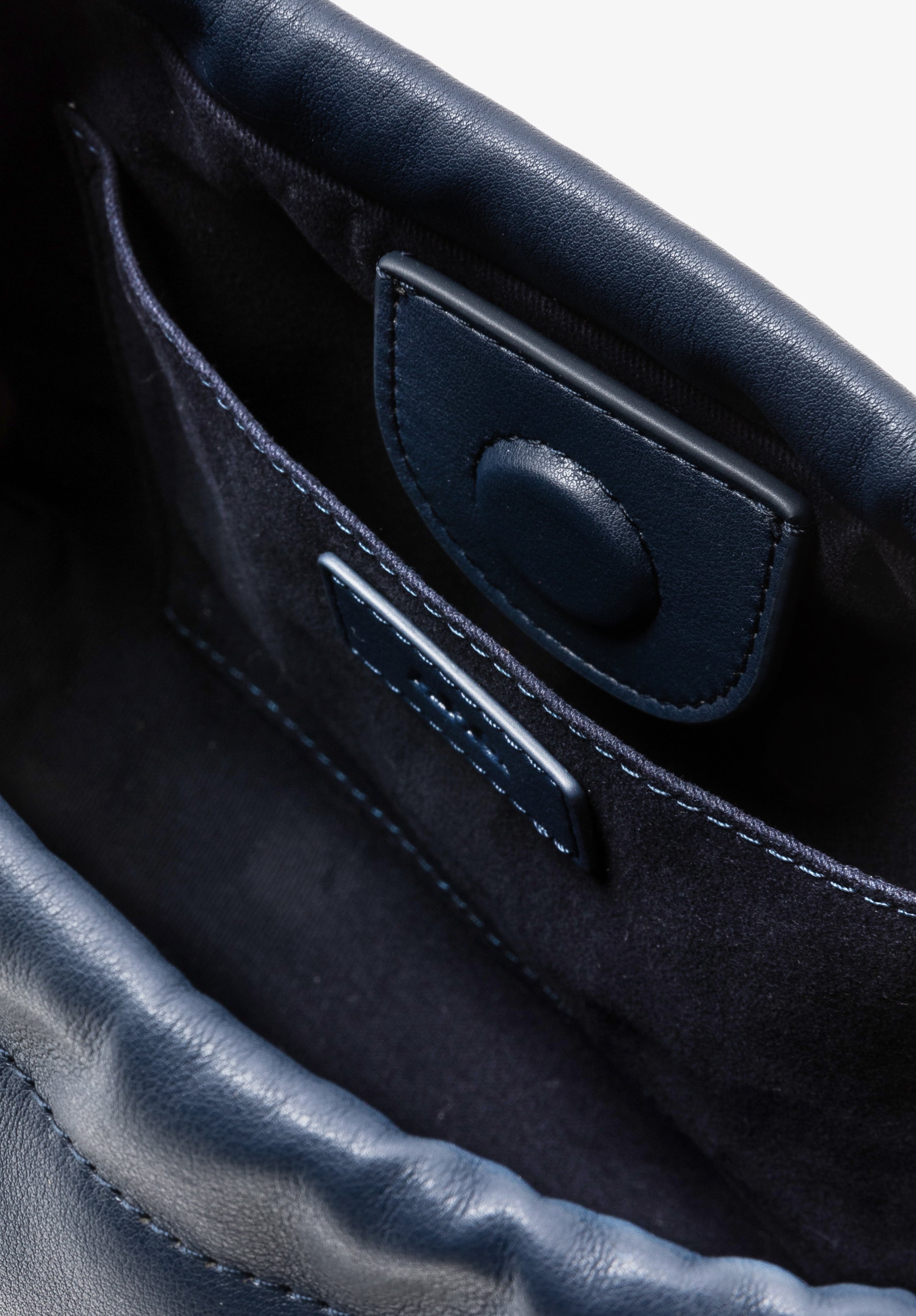 A.P.C. Ninon Mini Umhängetasche blau 22x17