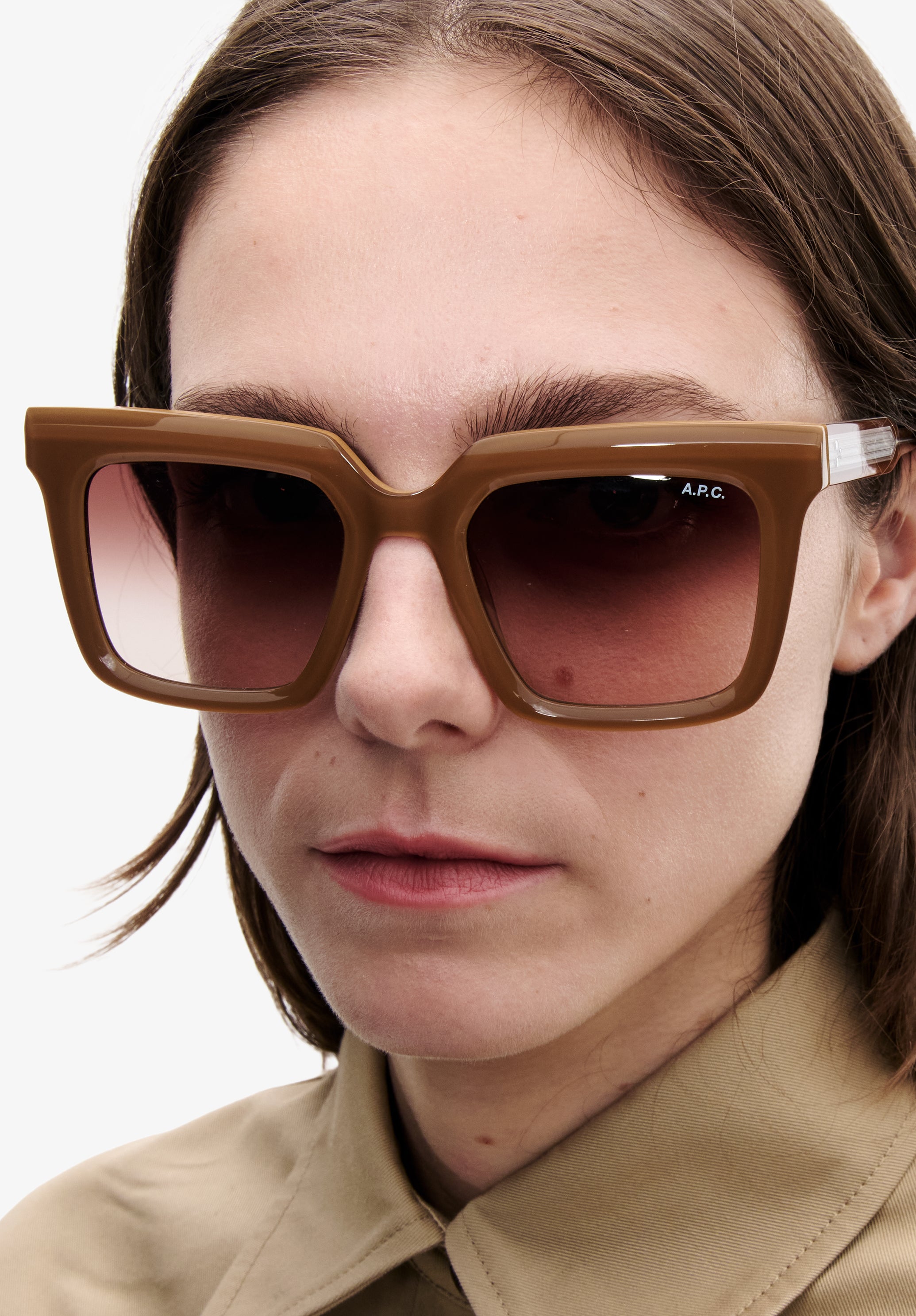 A.P.C. Les Carrées Sonnenbrille braun TU UV-Schutz