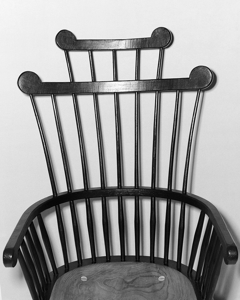 J.W.Anderson Luna Armchair Sessel Schwarz Holz