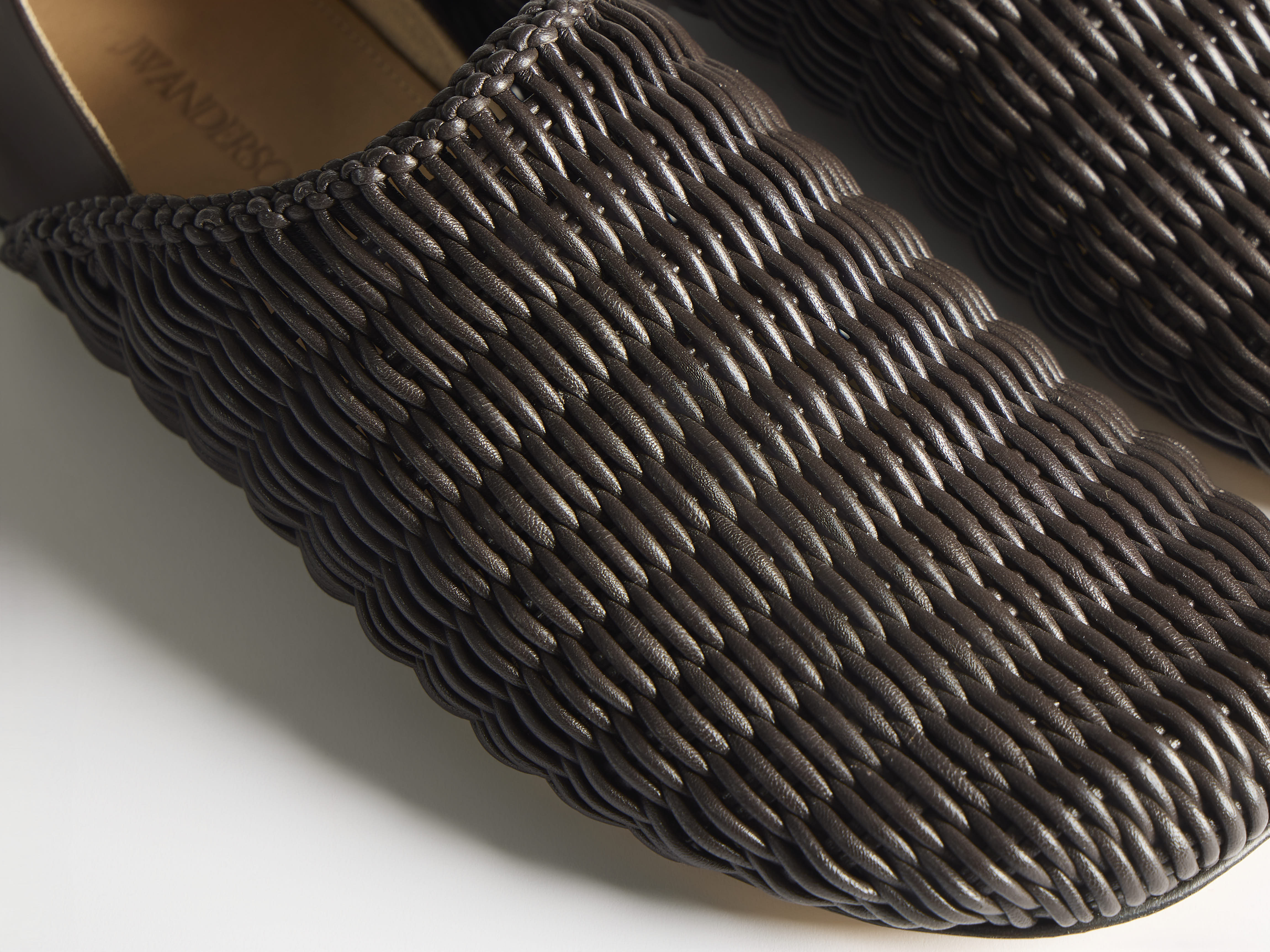 J.W.Anderson Slipper Mules Schoko Leder Geflochten Damen