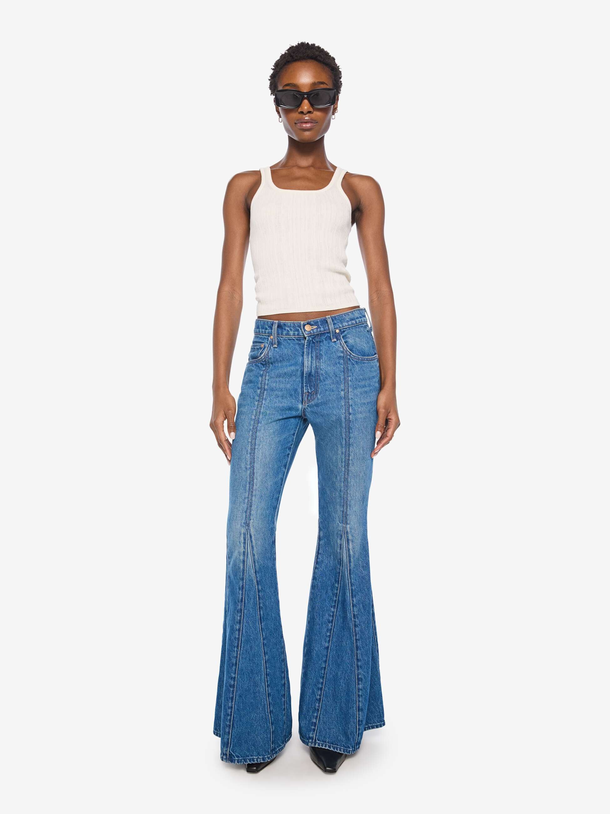 MOTHER Denim SNACKS Seamed Dollop Heel Jeans On Tap Flare