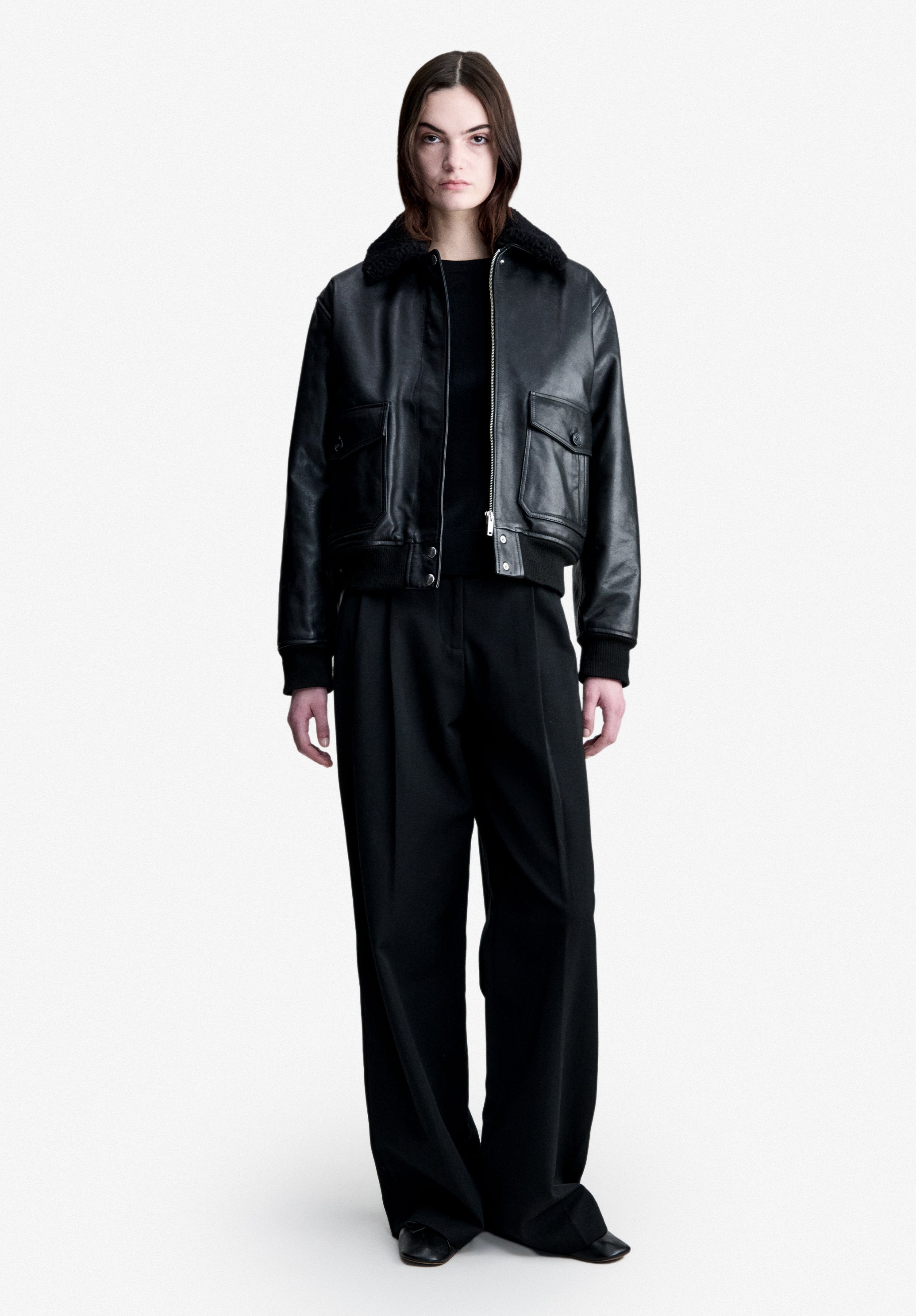 A.P.C. Baumwollhose schwarz weit Gr.38 Falten Bundhose
