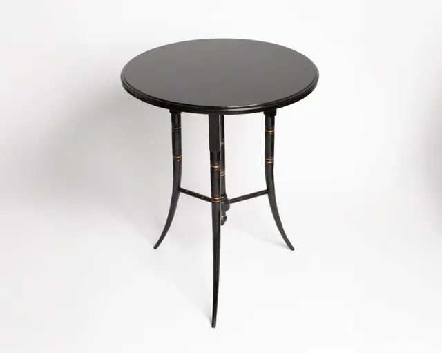 J.W.Anderson Furniture Godwin 1870 Beistelltisch Schwarz Holz