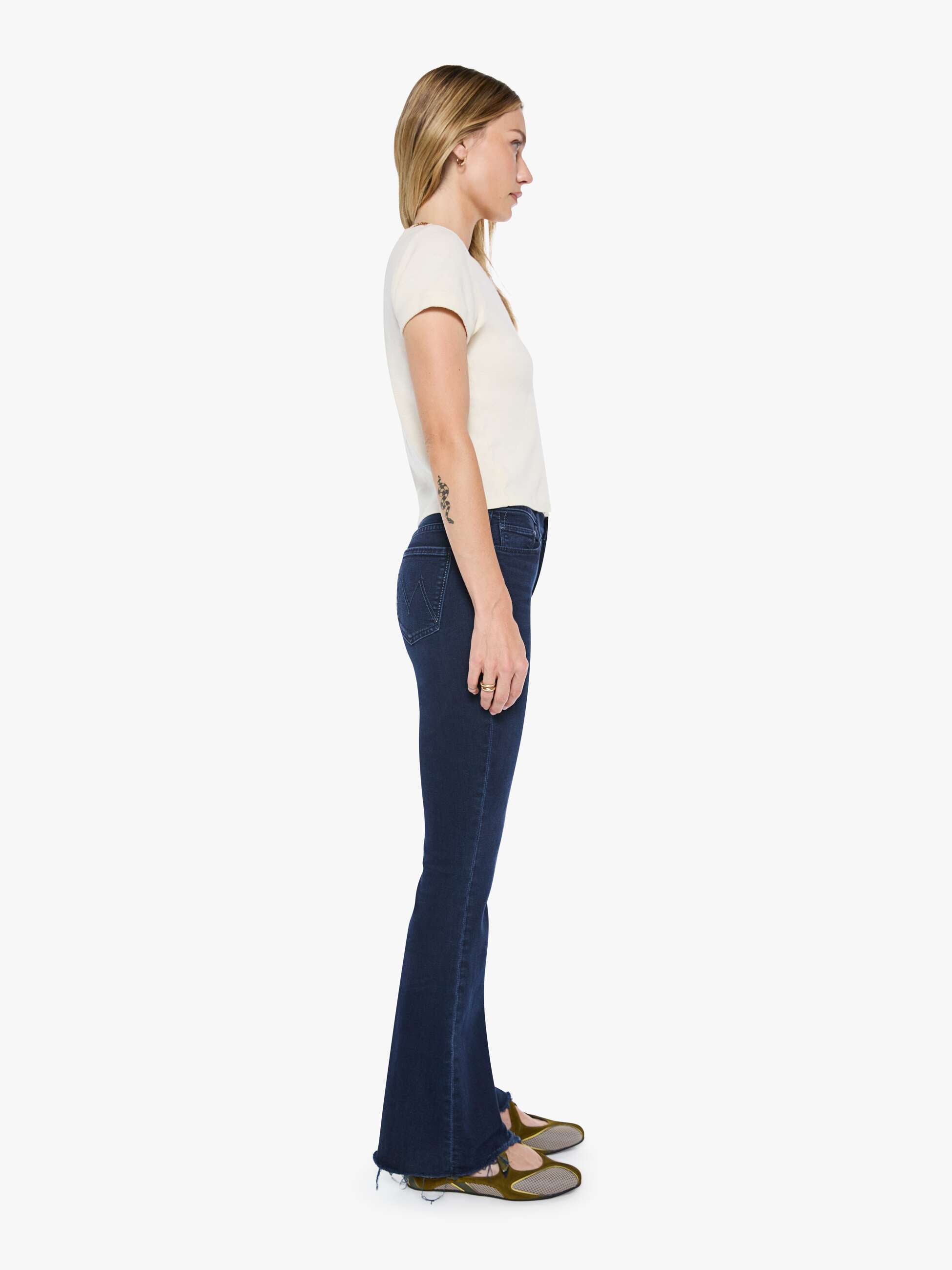 Mother Weekender Fray Flare Jeans Chip On My Shoulder