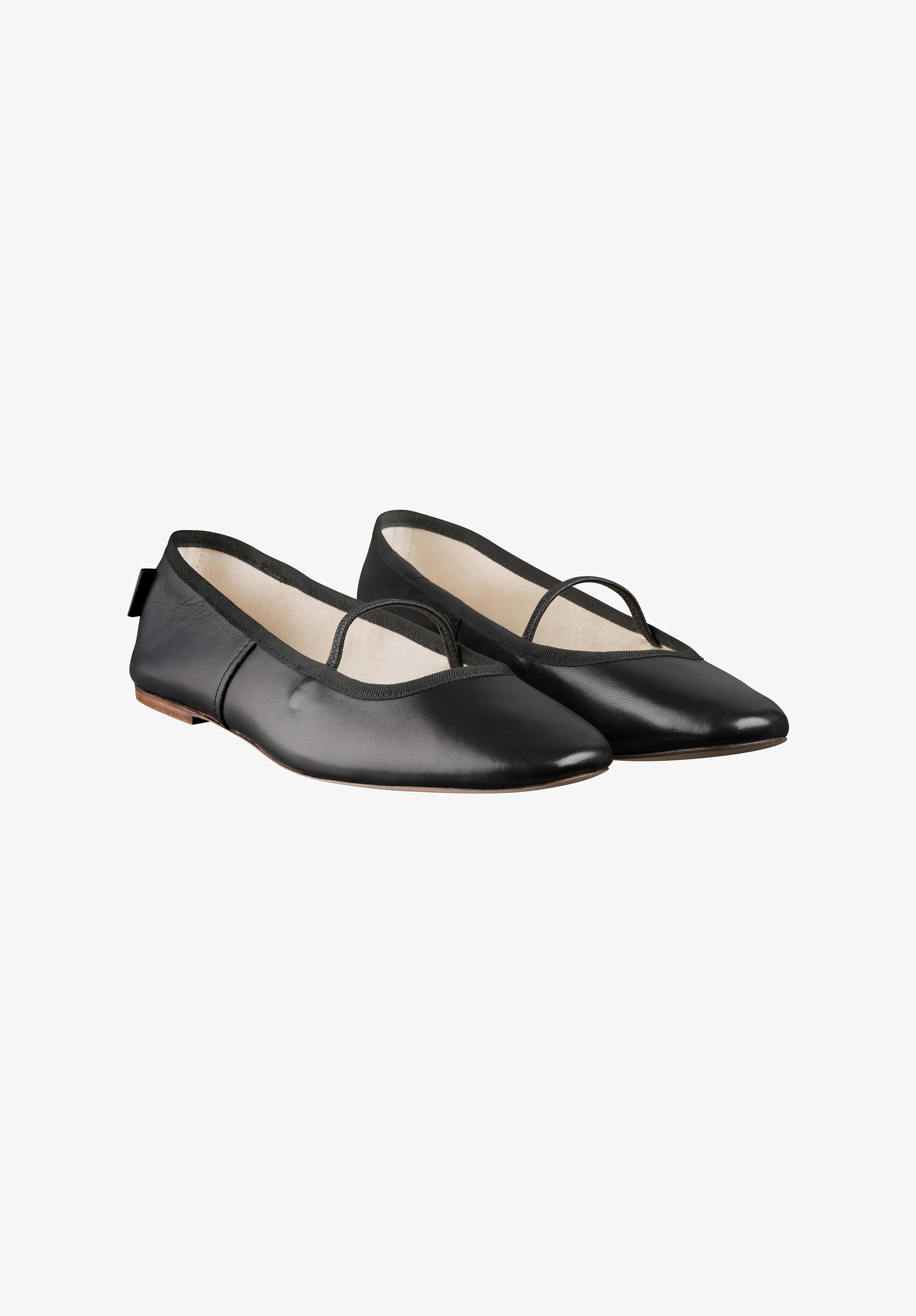 A.P.C. Swan Ballerinas Glattleder Schwarz Ledersohle