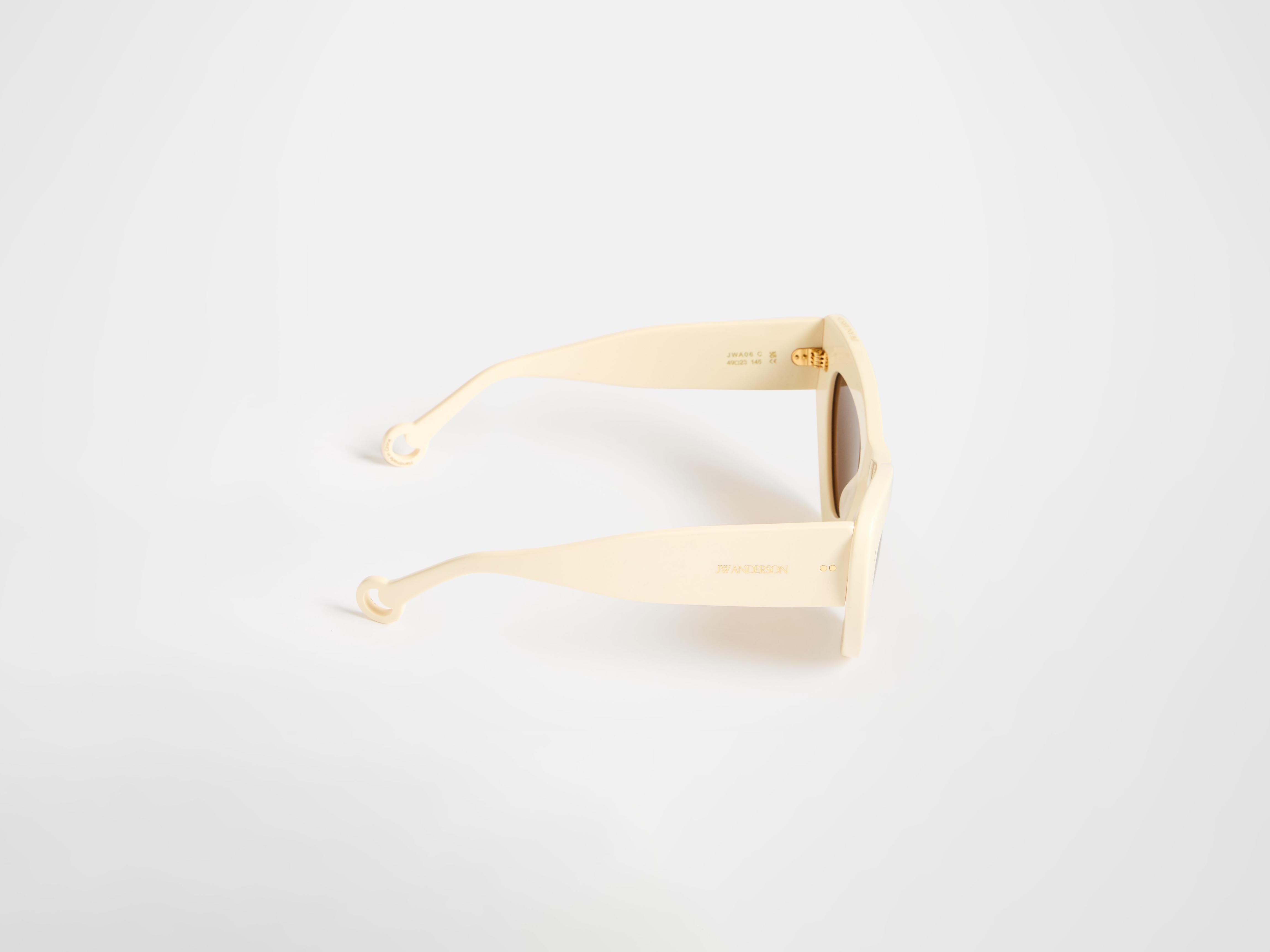 J.W.Anderson JWA06 Butterfly Sonnenbrille Off-White