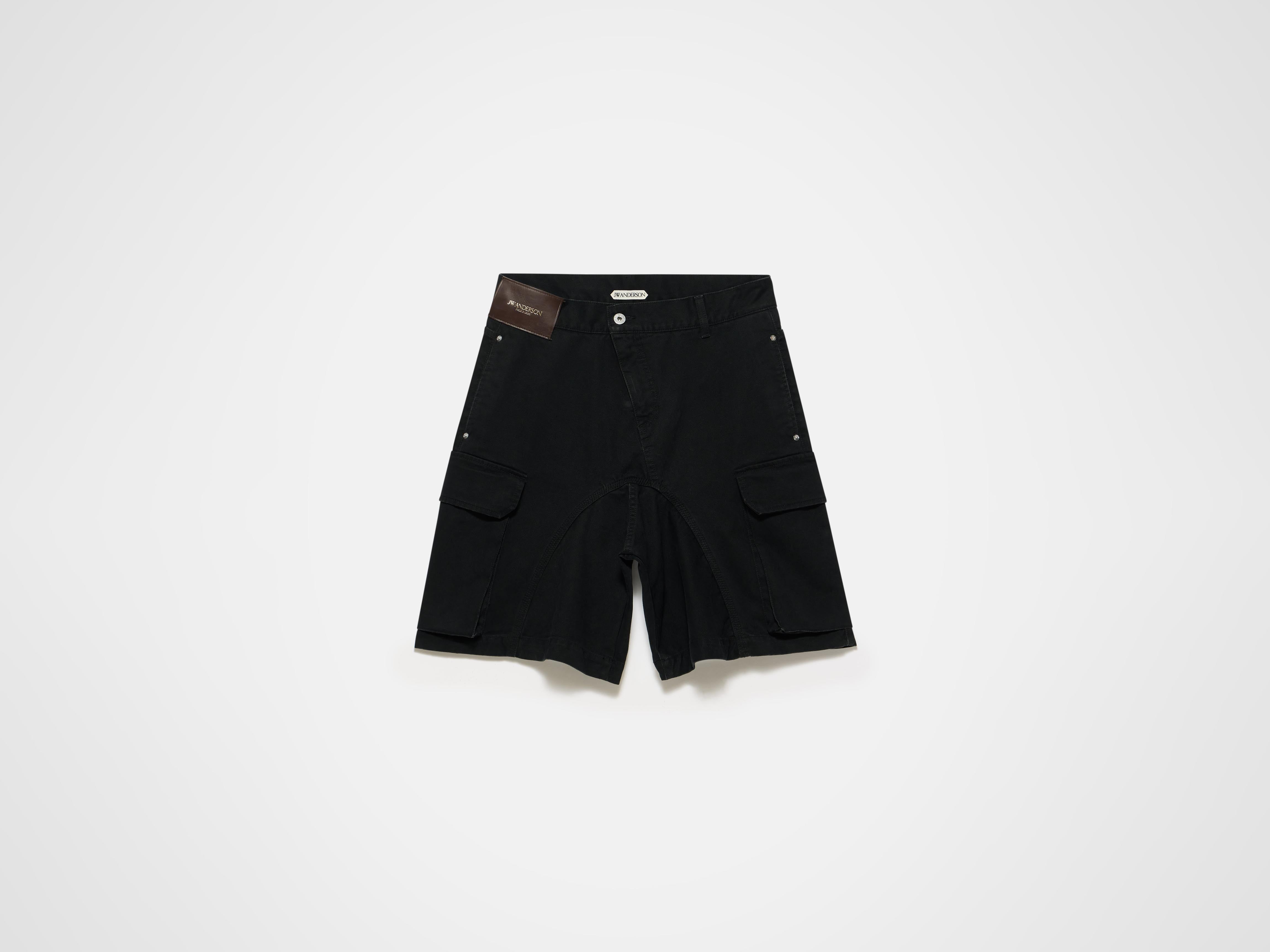 J.W.Anderson Twisted Patch Pocket Shorts Schwarz
