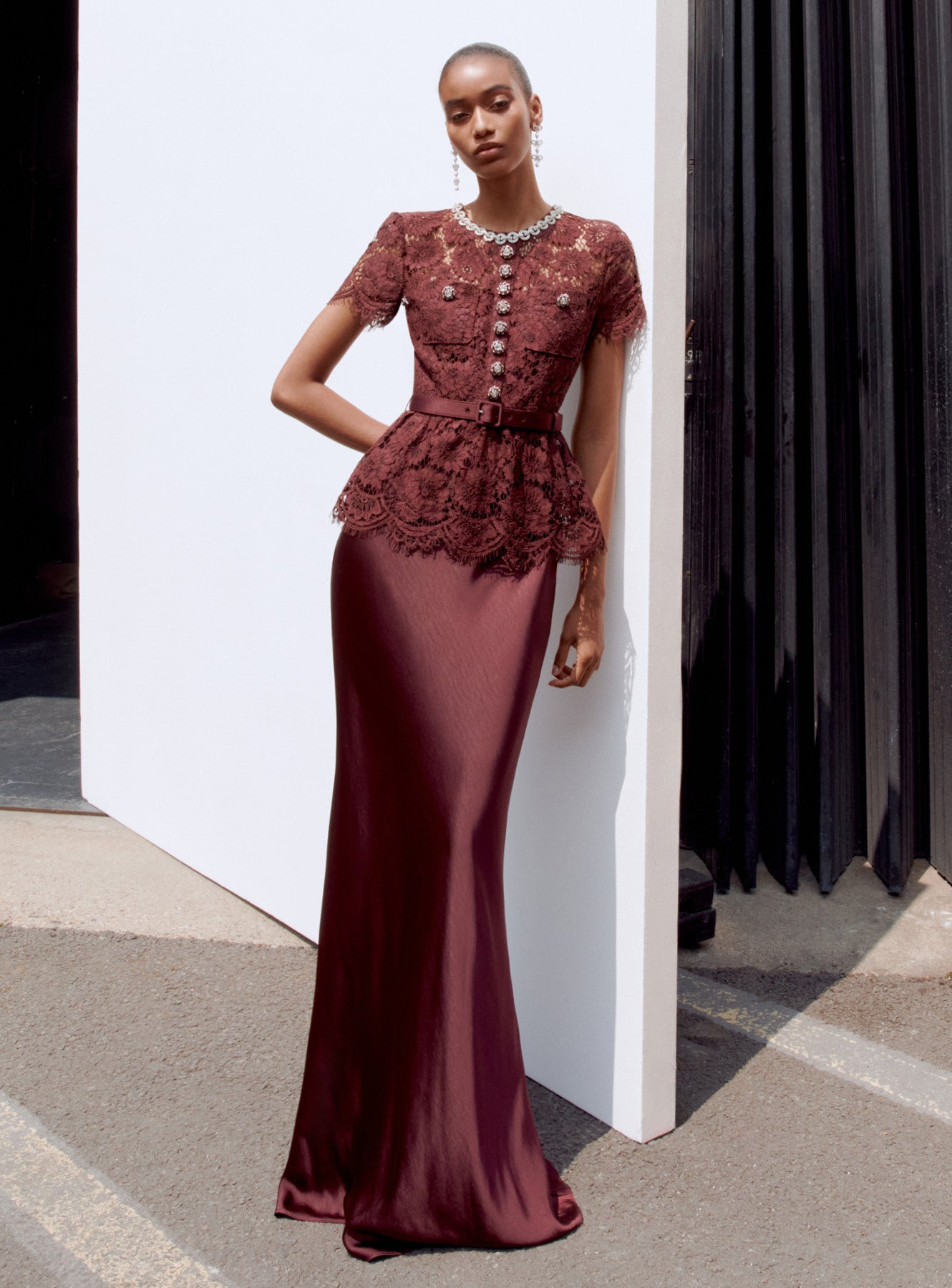 Self Portrait Burgundy Lace Satin Maxi Kleid Burgund UK 8