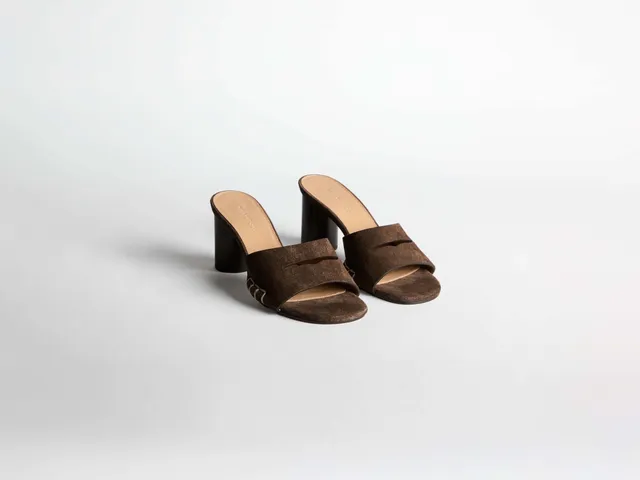 J.W.Anderson Loafer Mule Pantoletten Schokobraun Wildleder