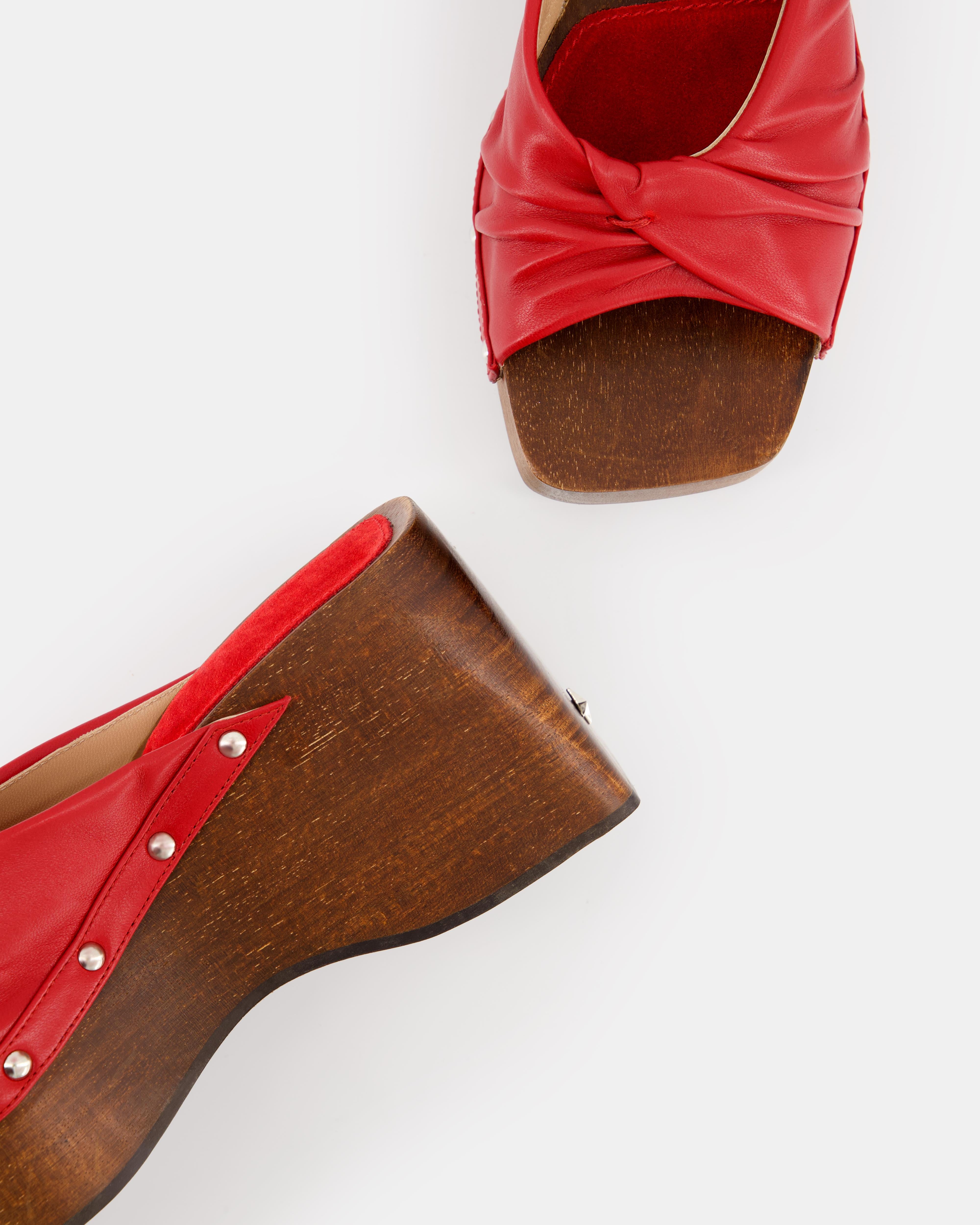 Nodaleto Bulla Mellow Wedge Clog Midnight Red 8 cm