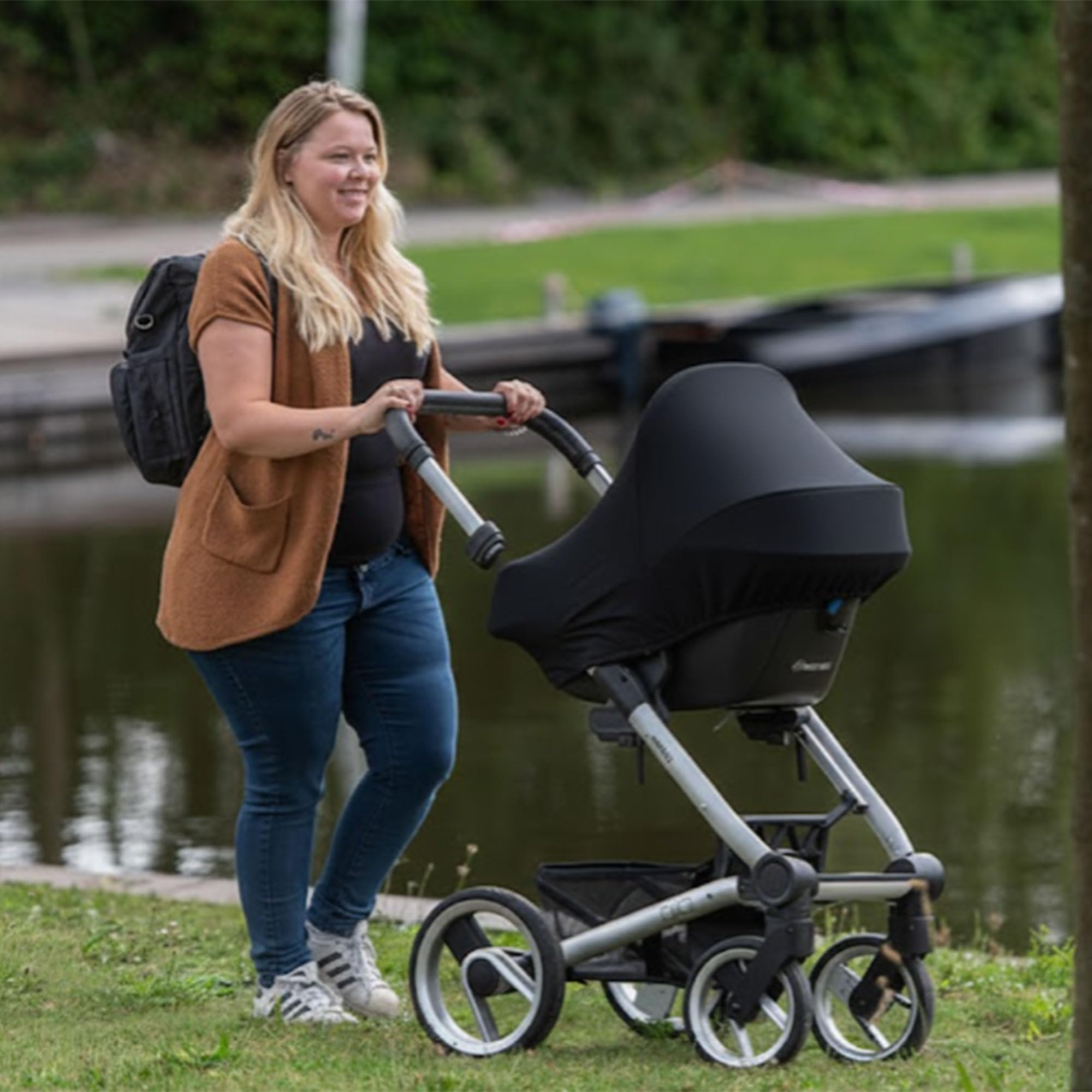 Dooky Hoody Sonnenhaube Babyschale 0+ Black UPF50+