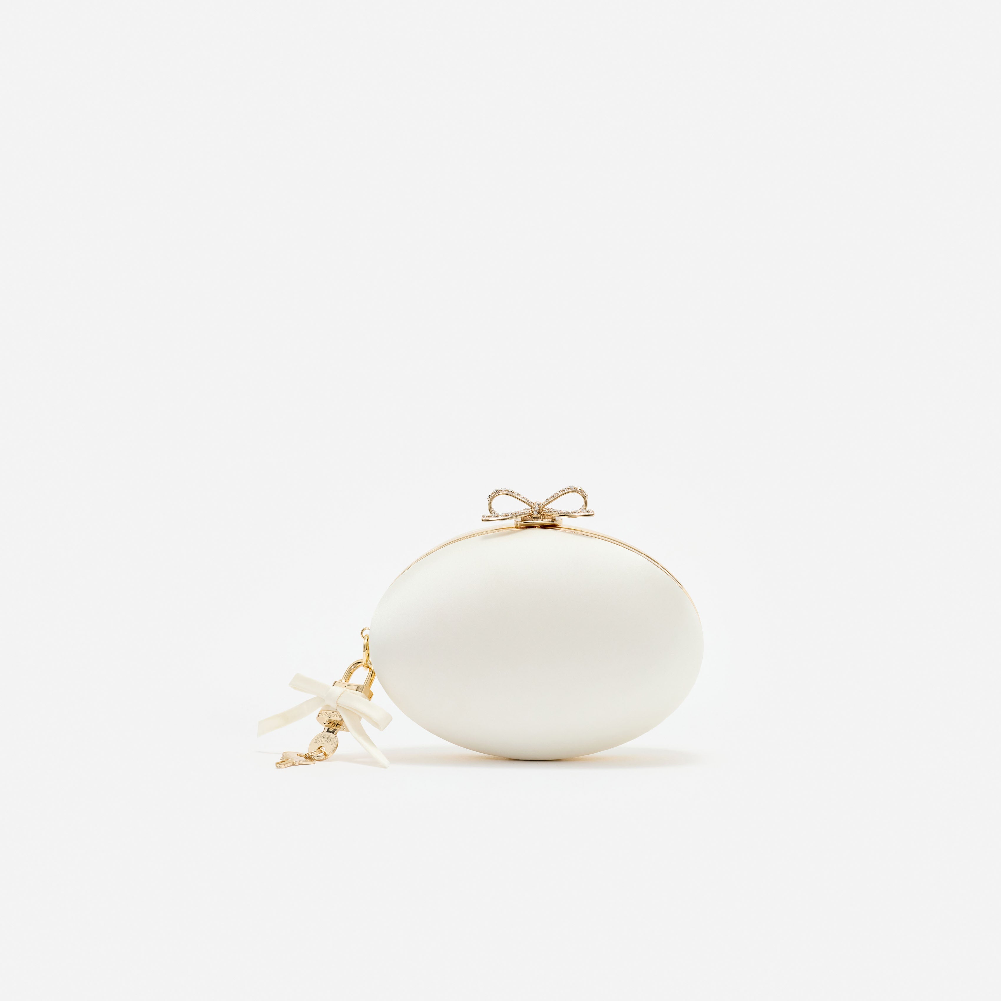 Self-Portrait Cream Satin Oval Clutch Tasche Creme