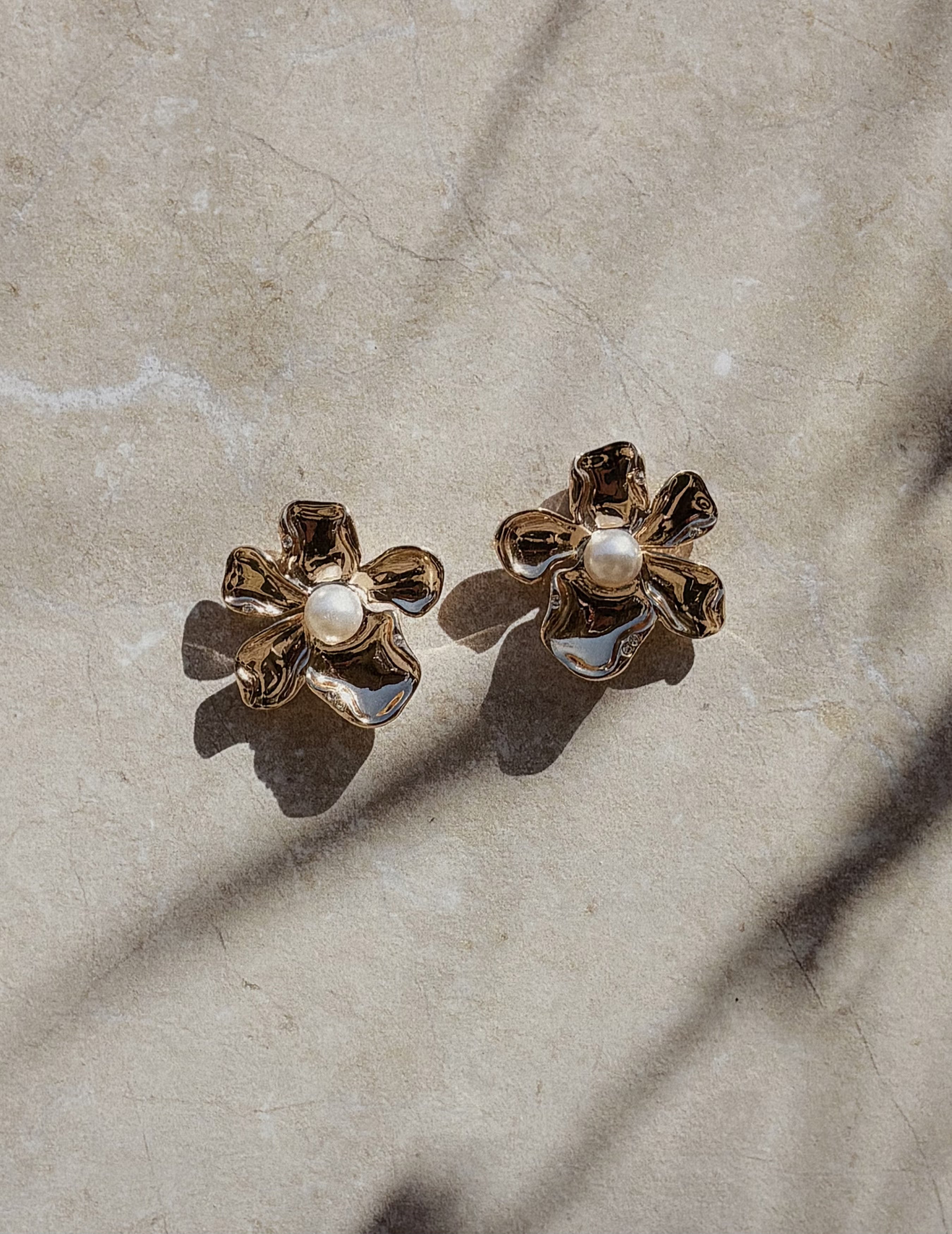 Self Portrait Gold Pearl Flower Ohrringe Gold One Size Perle