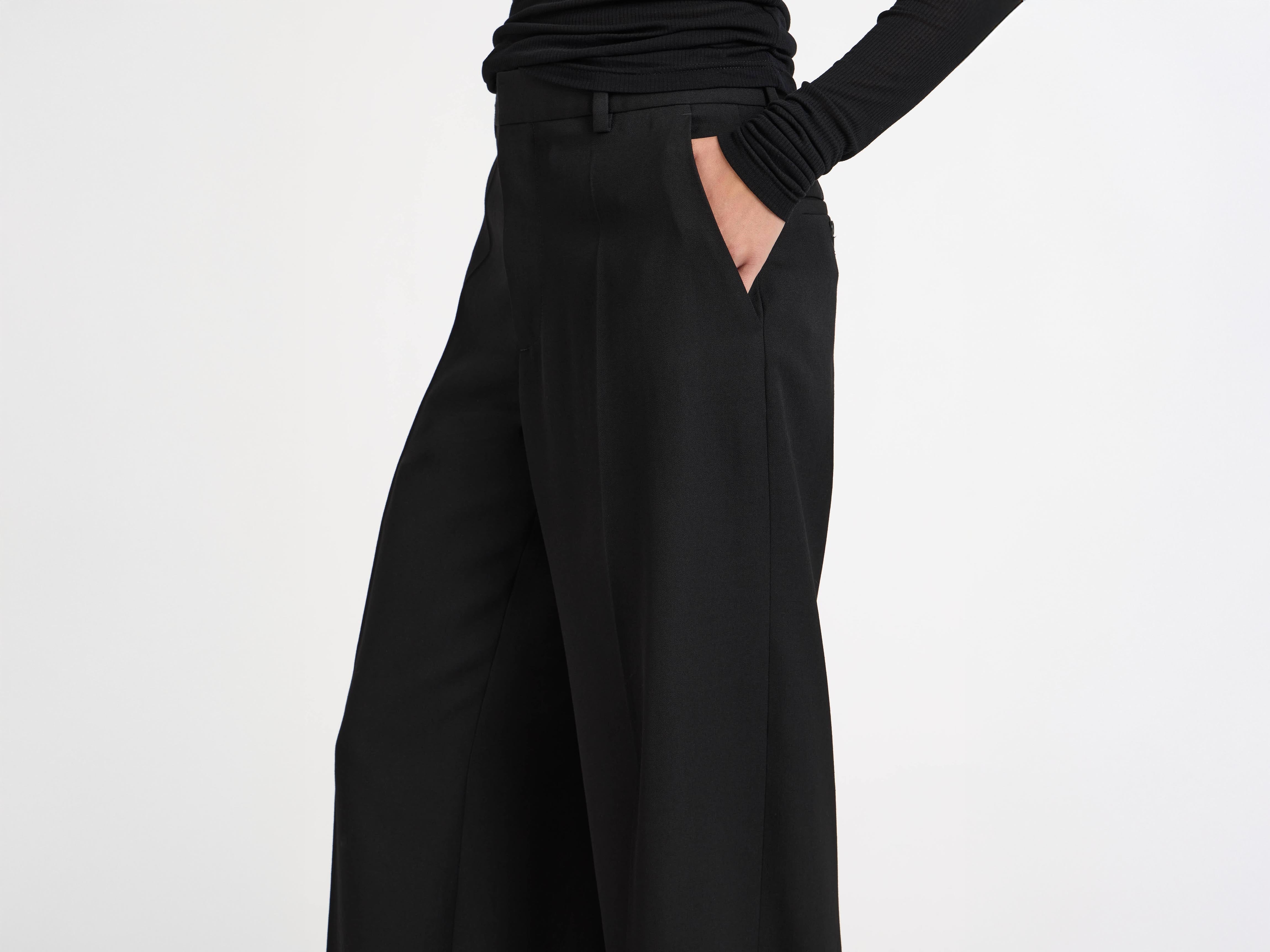 J.W.Anderson Trousers Anzughose Damen Schwarz Hornknöpfe