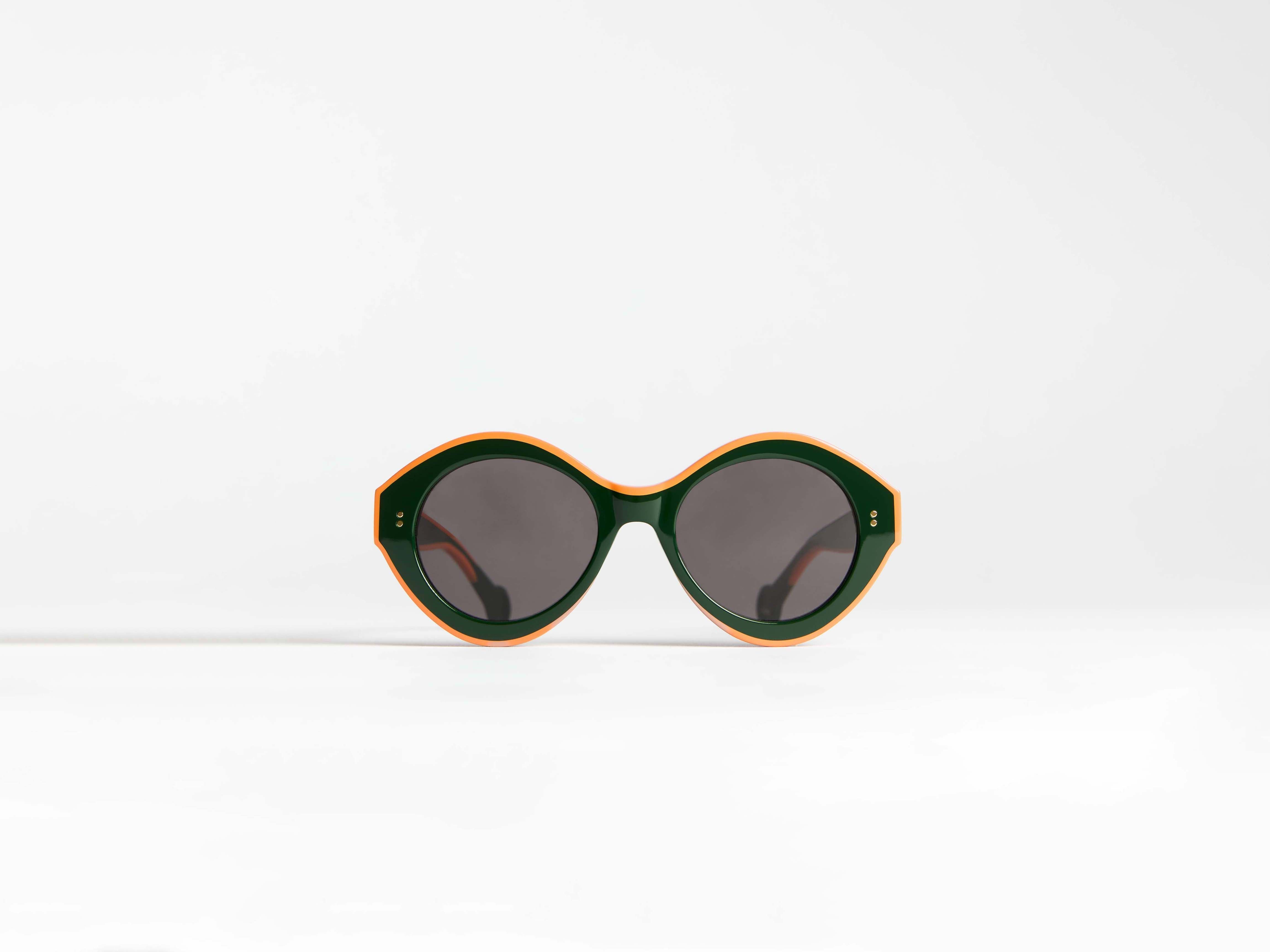 J.W.Anderson JWA07 Bumper Sonnenbrille Grün Orange Acetat