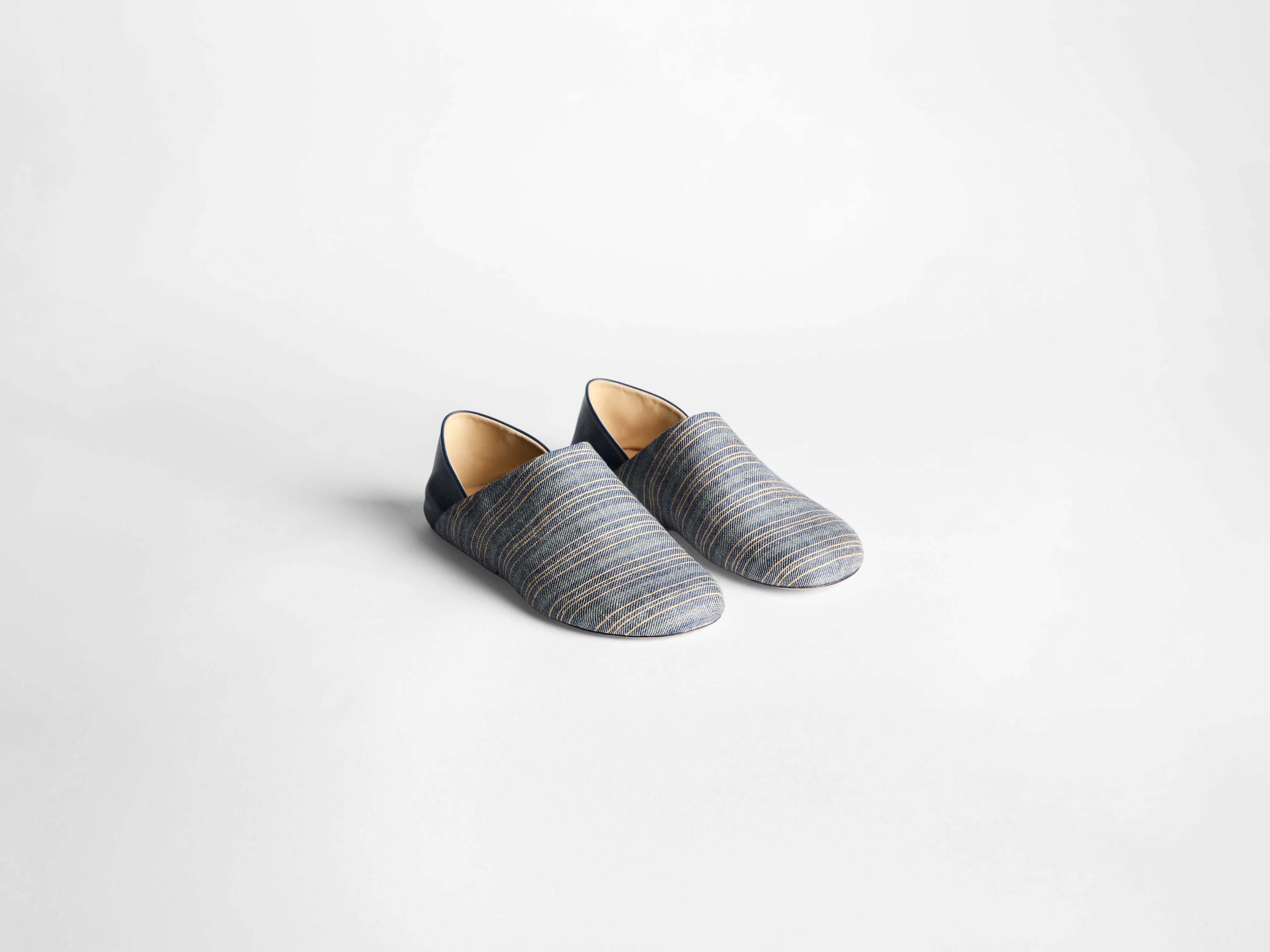 J.W.Anderson Shoes Slipper Mules Herren Navy Weiß 42