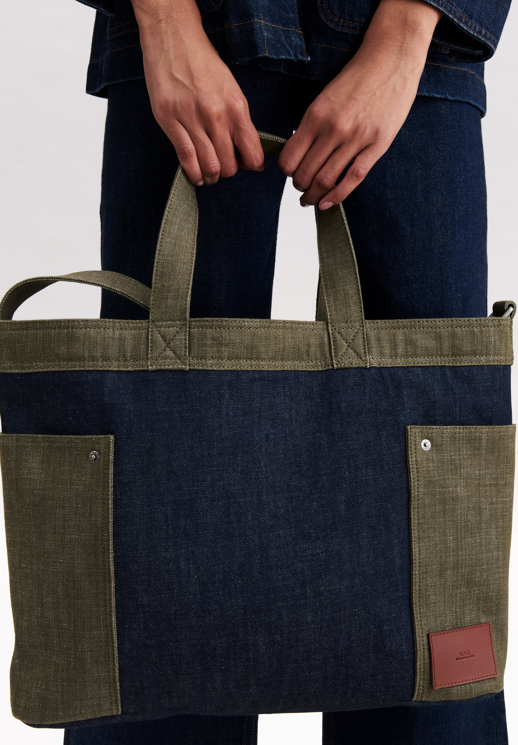 A.P.C. Jardin Tragetasche Denim argent TU