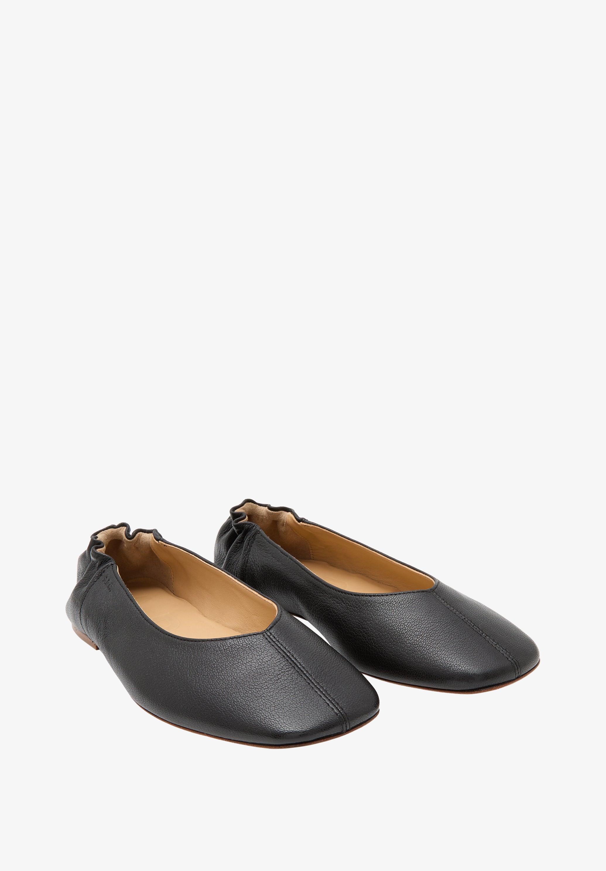 A.P.C. Ballerinas Eckkappe Narbenleder 38