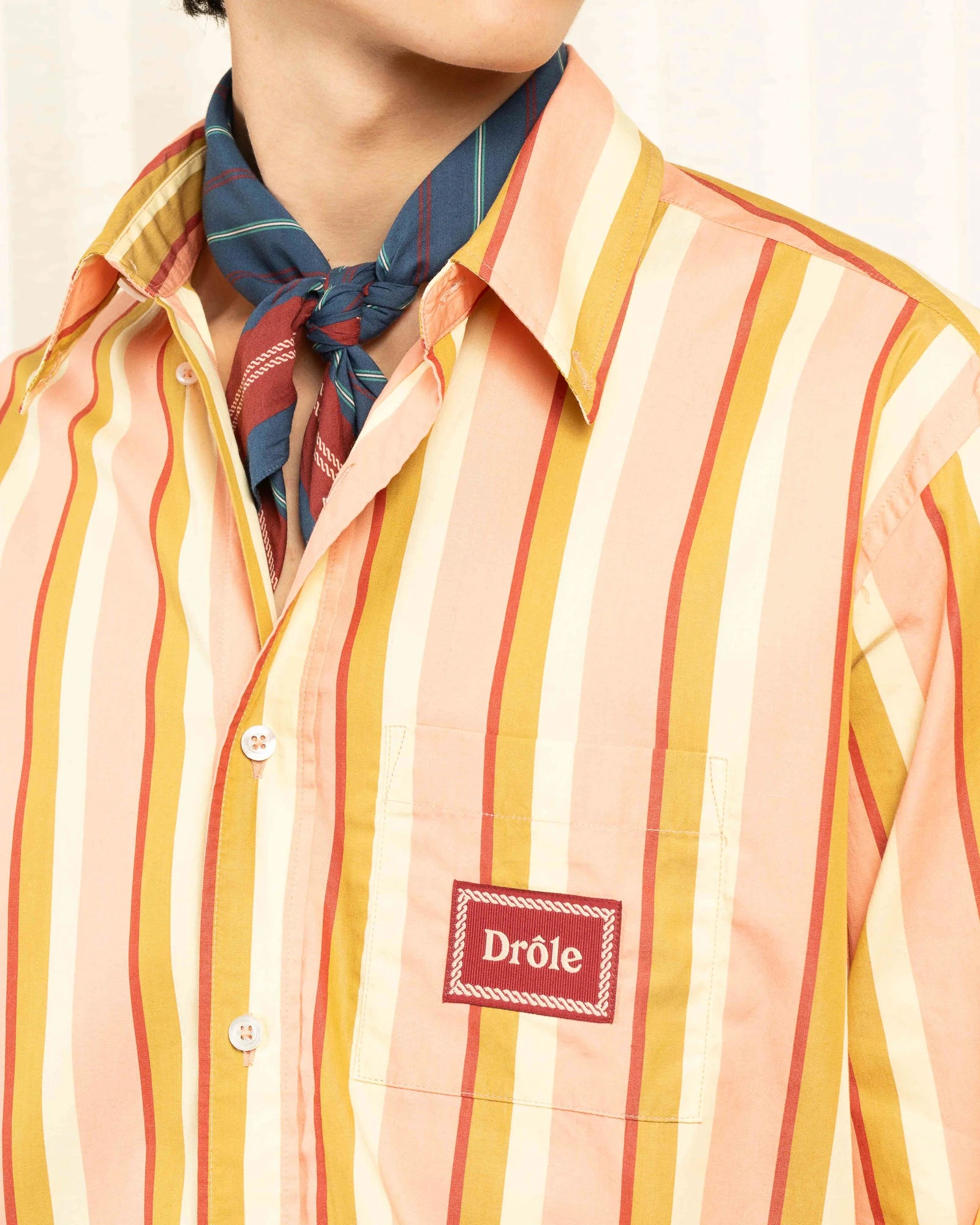 Drôle De Monsieur Le Foulard Rayé Monogramme Tuch Blau 60x60