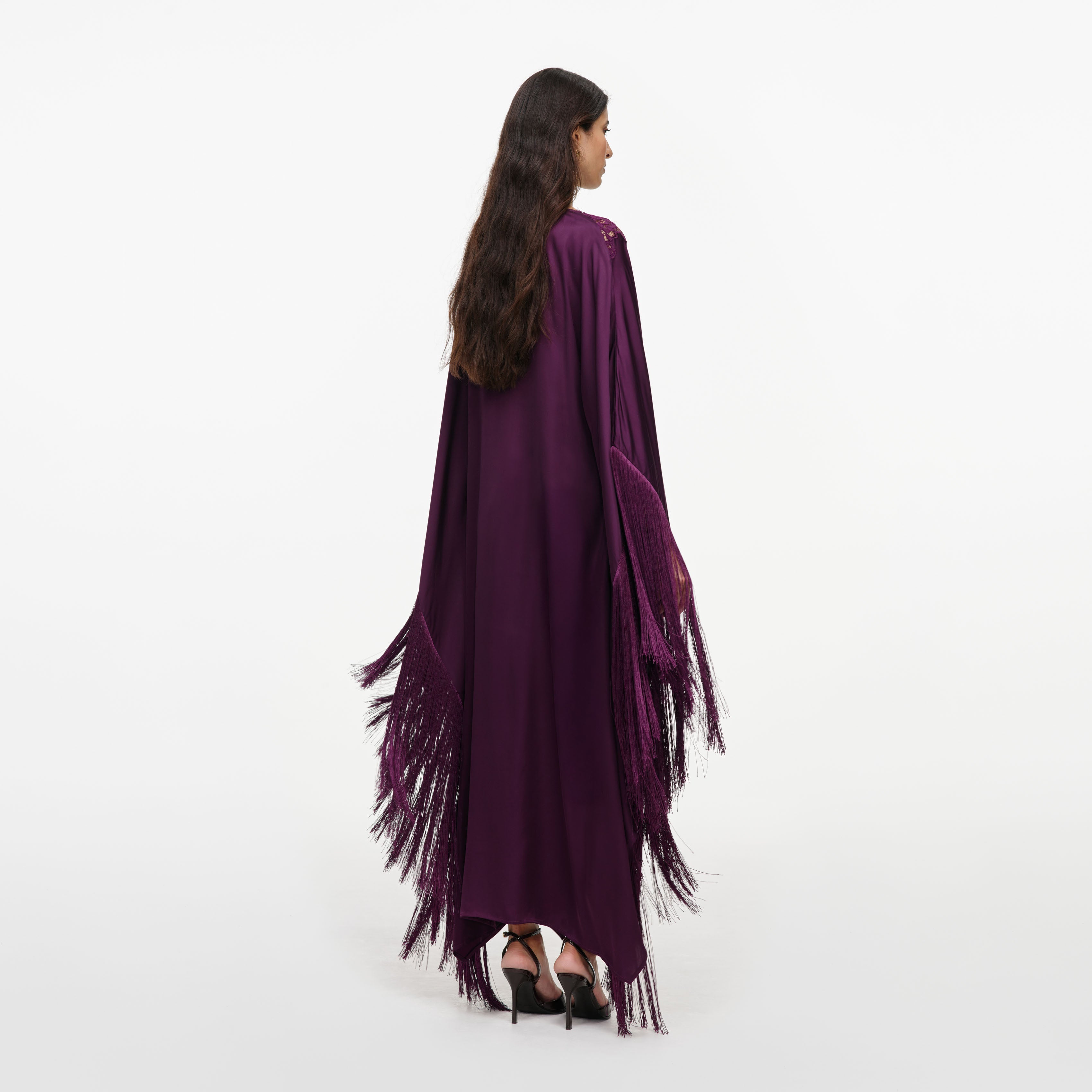 Self Portrait Kaftan Kleid Lila Satin Fransen Gr. S-L