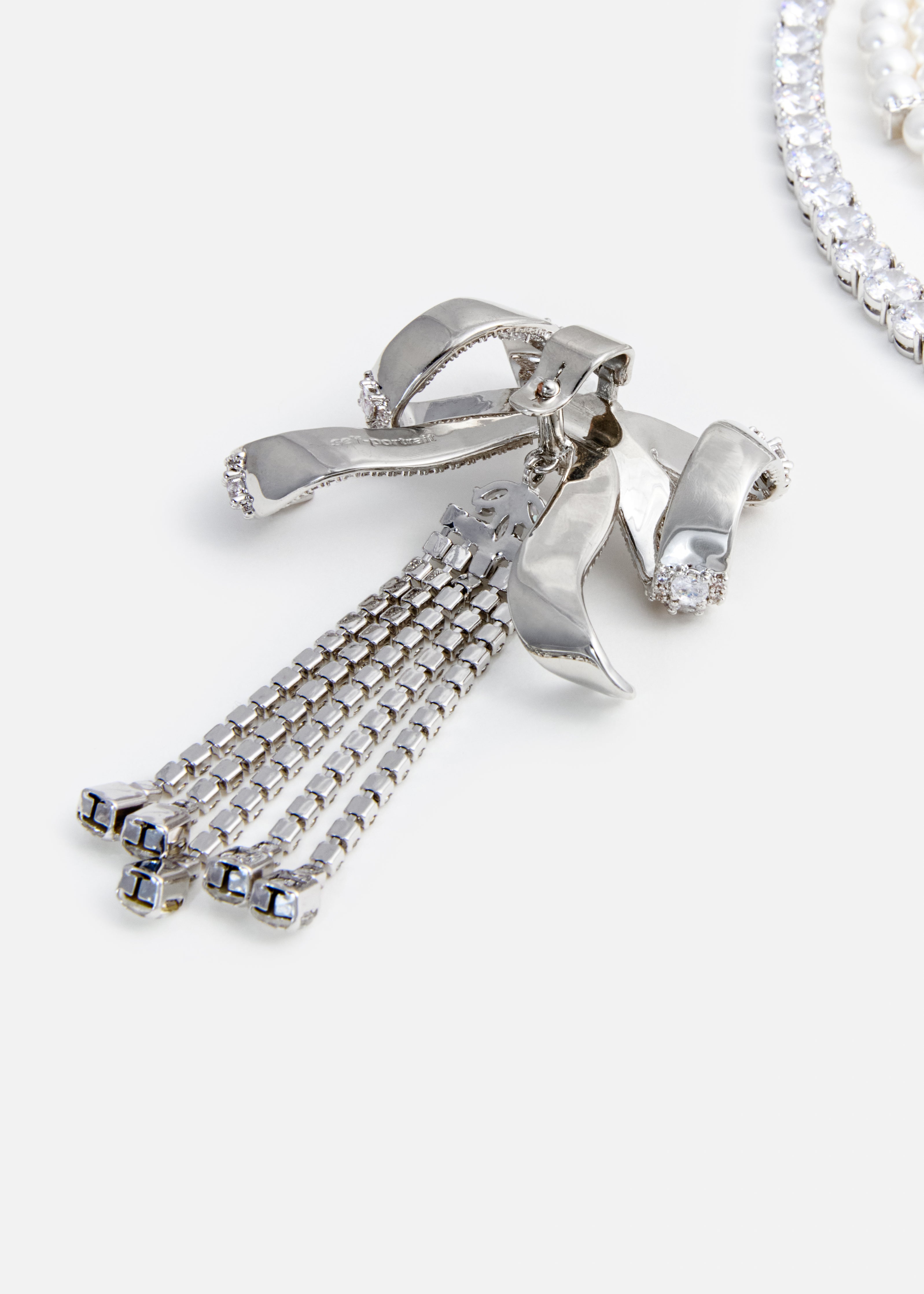 Self Portrait Crystal Bow Perlenkette Creme Silber