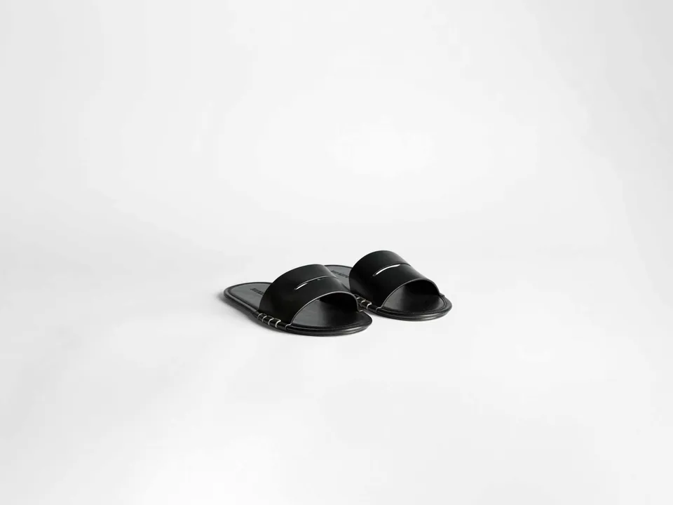 J.W.Anderson Loafer Slides Pantoletten Schwarz Wildleder Damen