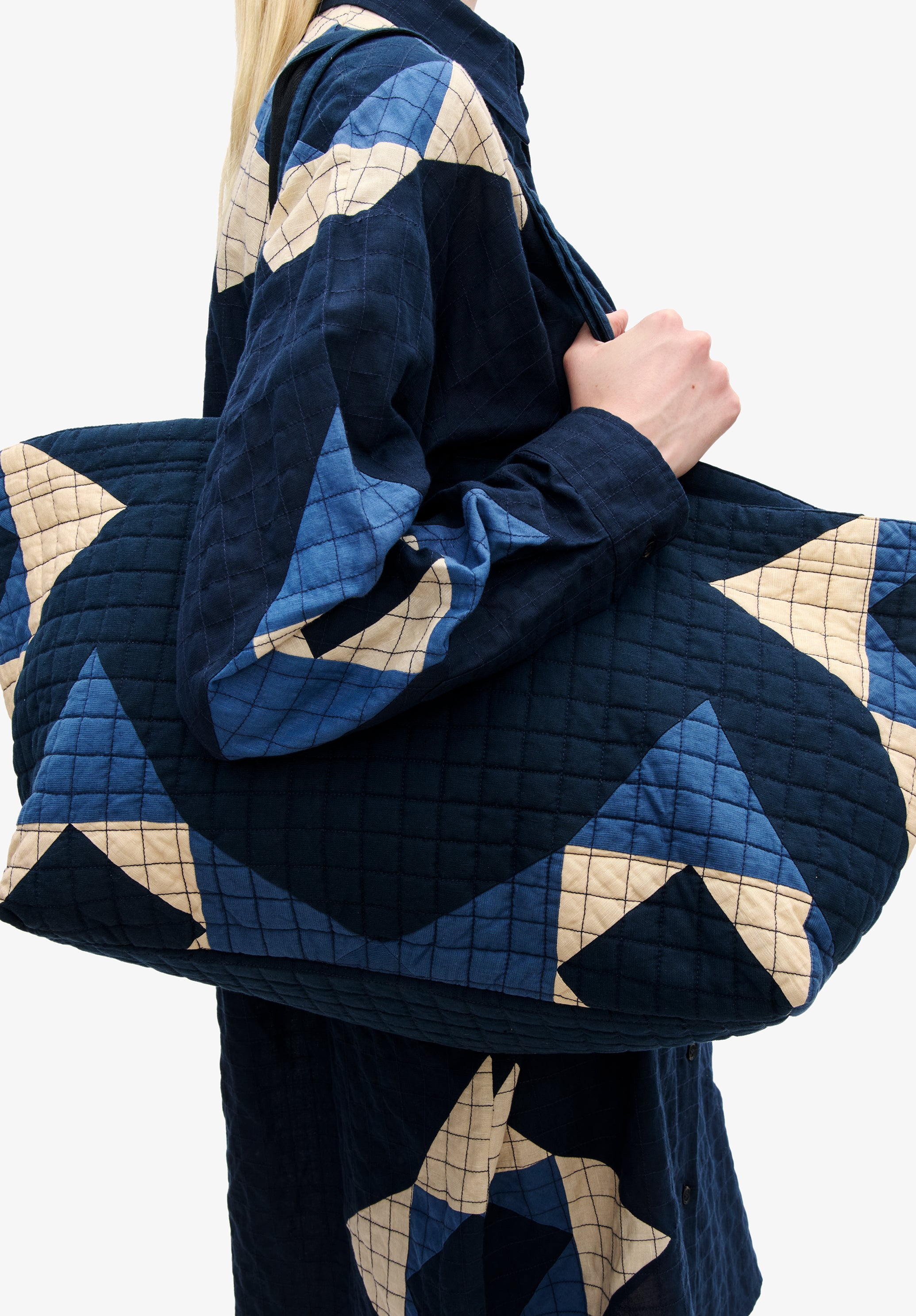 A.P.C. Le Drummer Quilt Tasche Blau TU Stepp