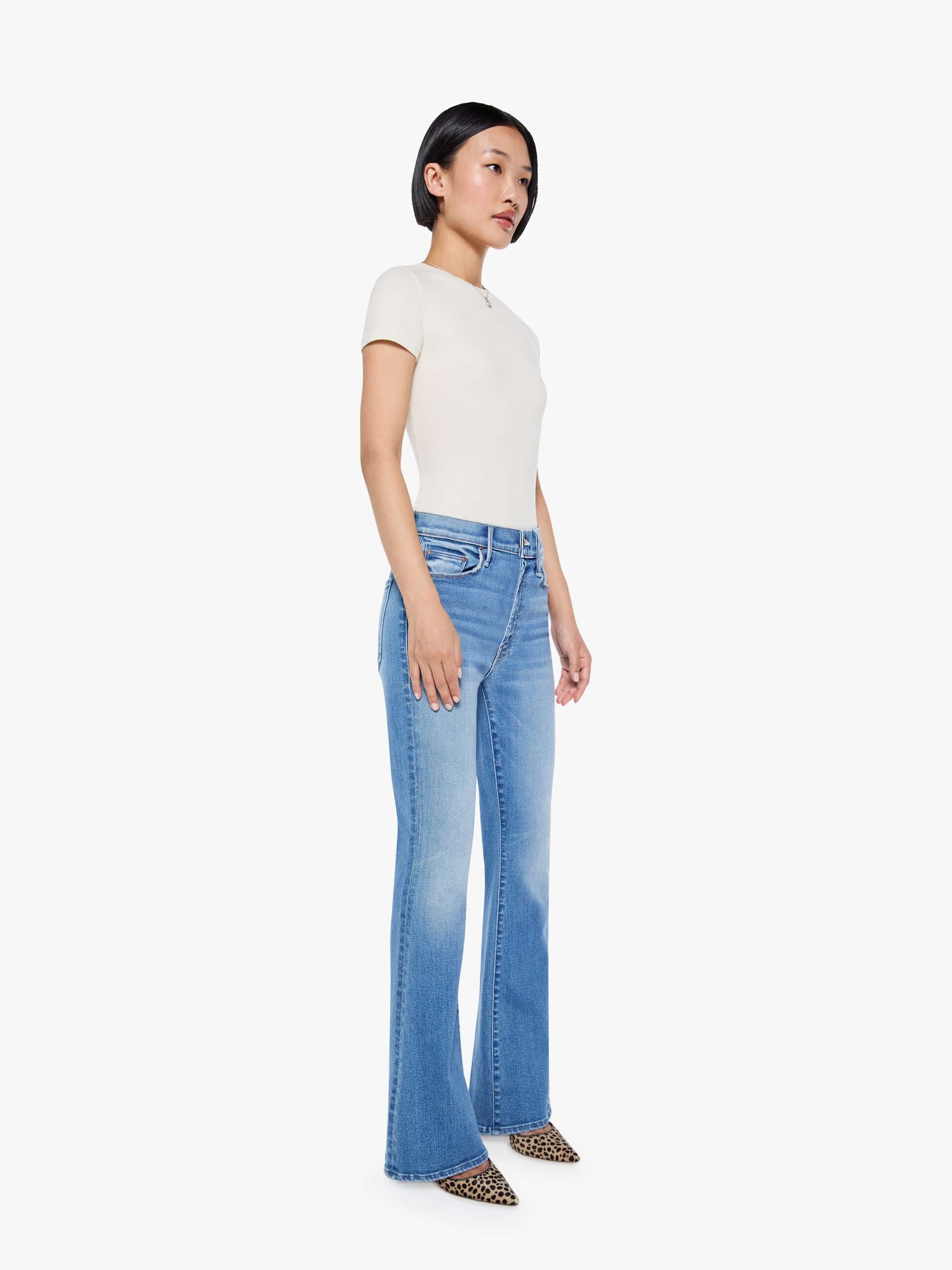 Mother Lil Weekender Layover Jeans Mittelblau Flare Petite