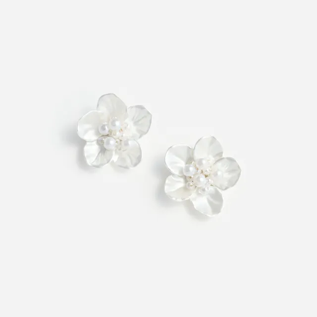 Self Portrait Pearl Flower Earring Ohrringe Creme