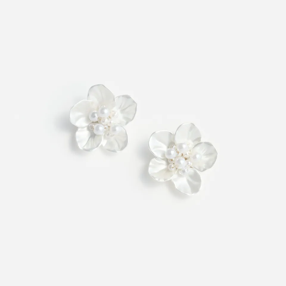 Self Portrait Pearl Flower Earring Ohrringe Creme