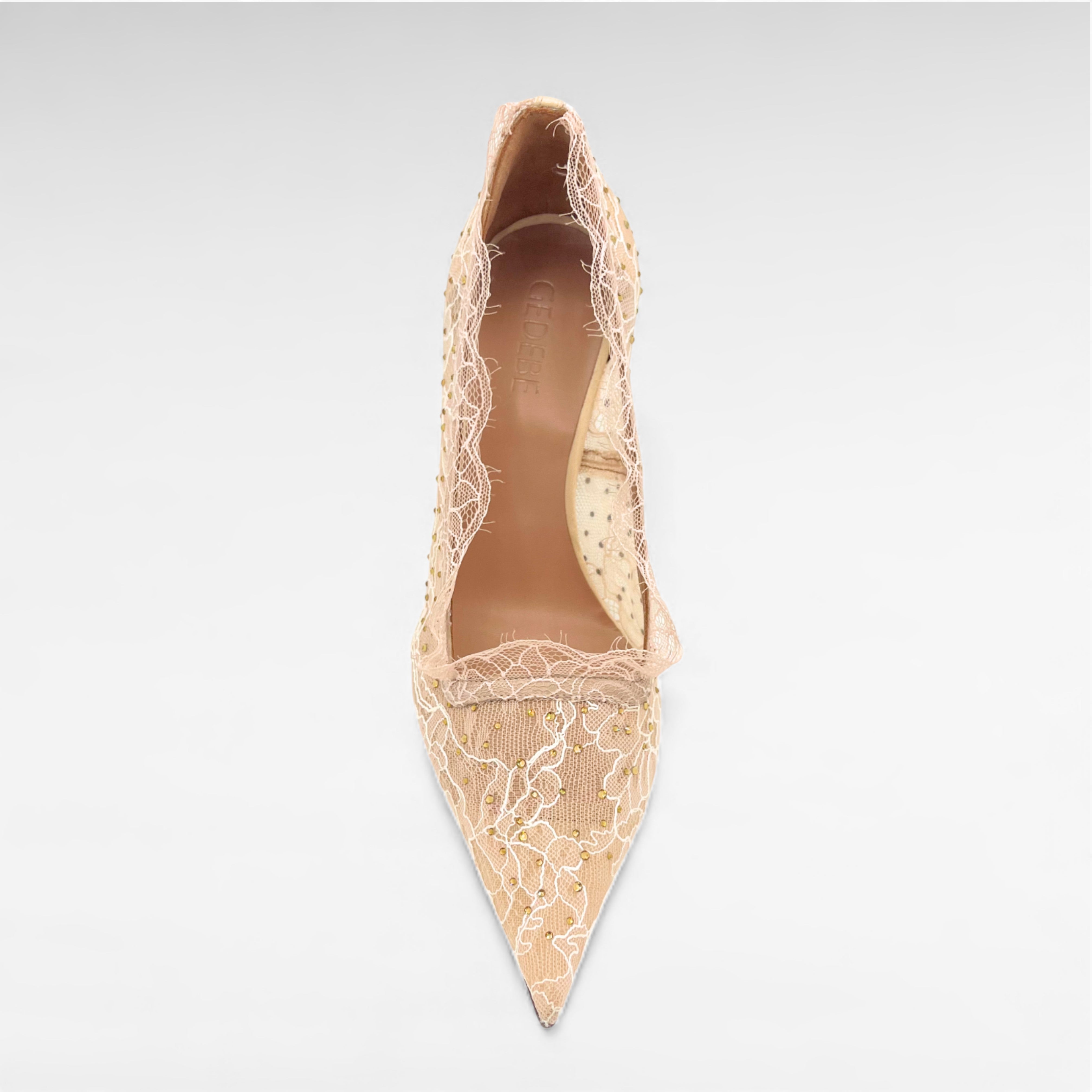 Gedebe Bella Pump Satin Spitze Pumps mit Kristallen