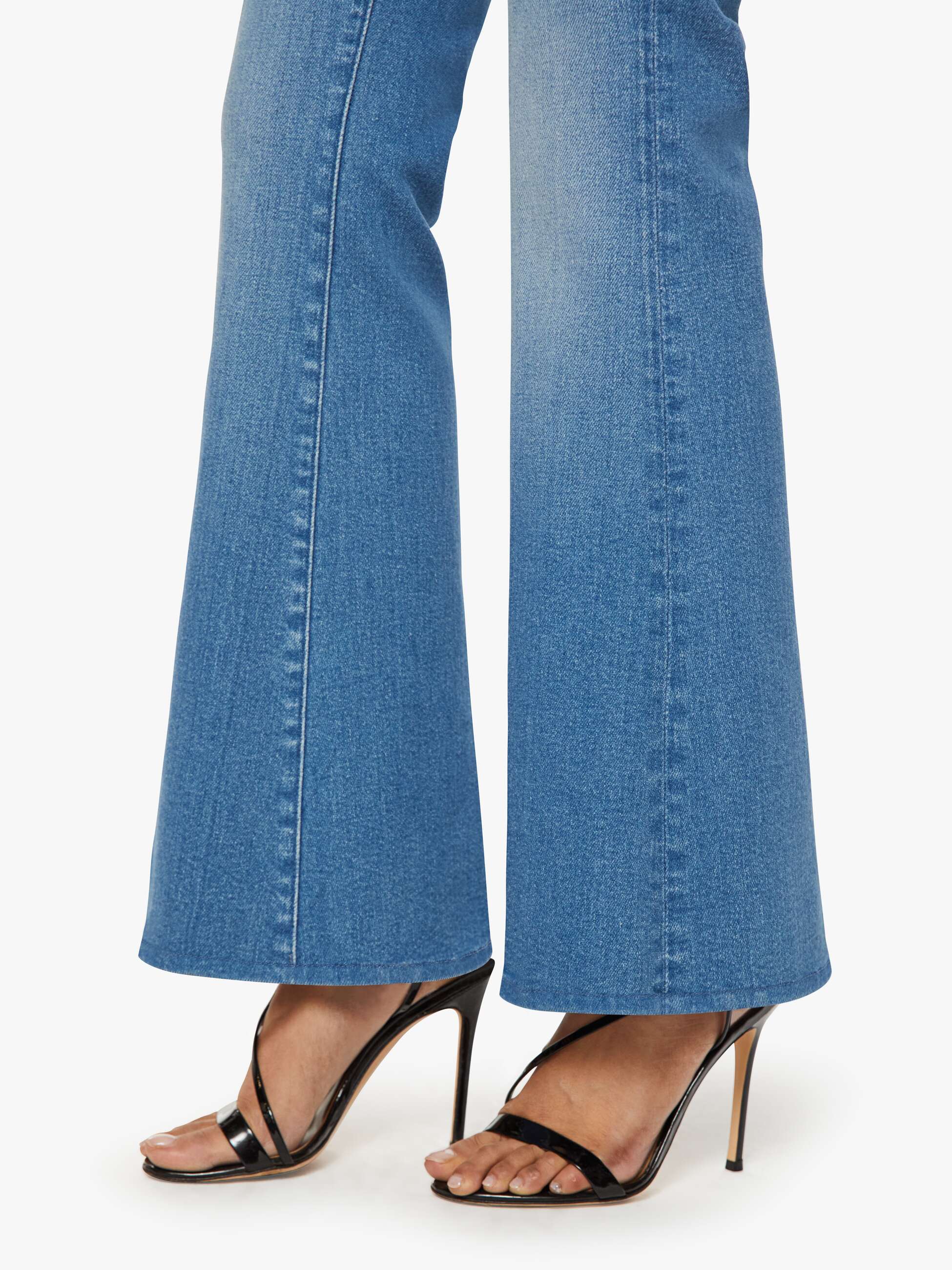 Mother Lil Weekender Petite Jeans Blau Flare Mid Rise