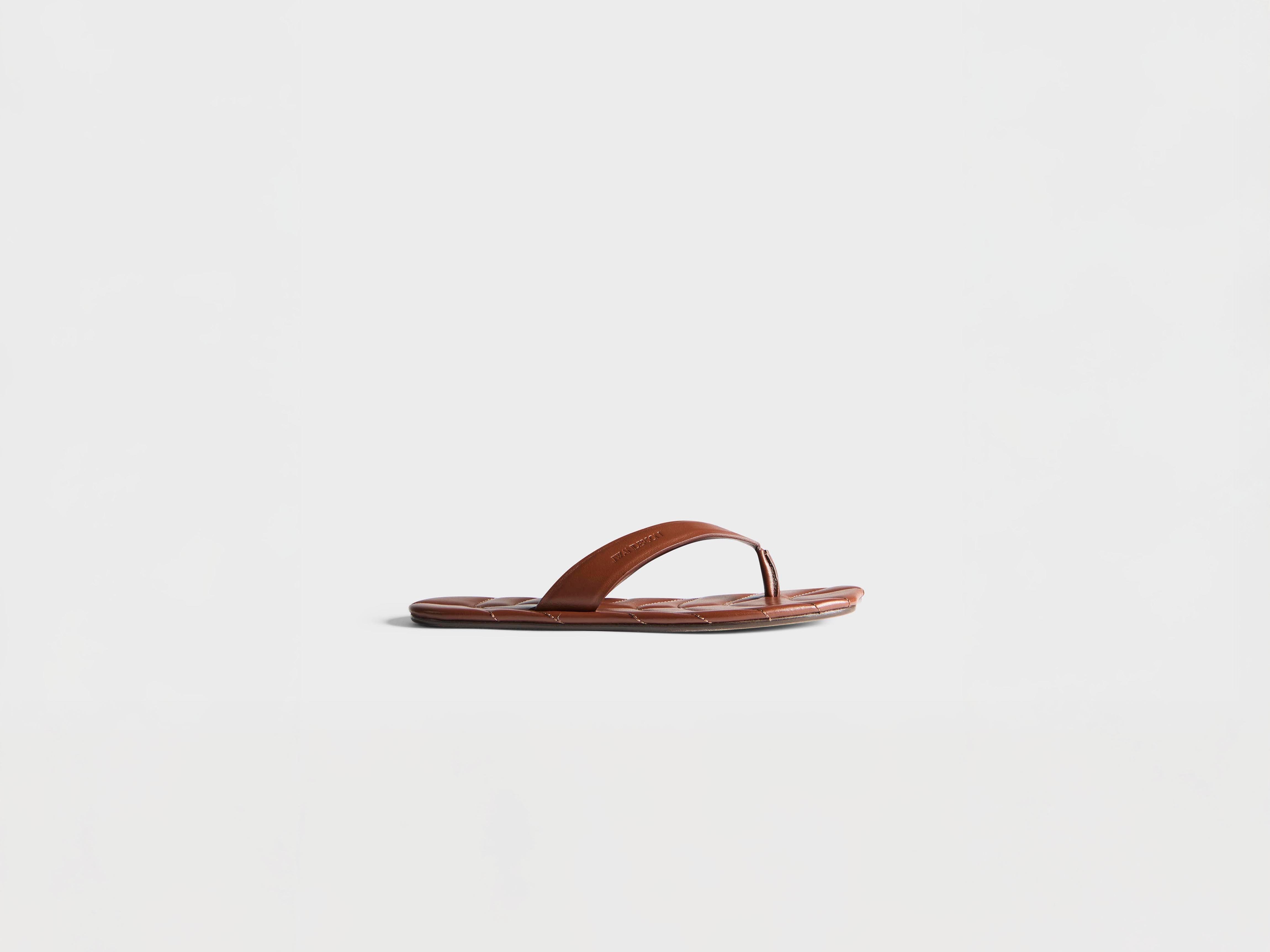 J.W.Anderson Leather Leaf Slides Pantoletten braun Leder