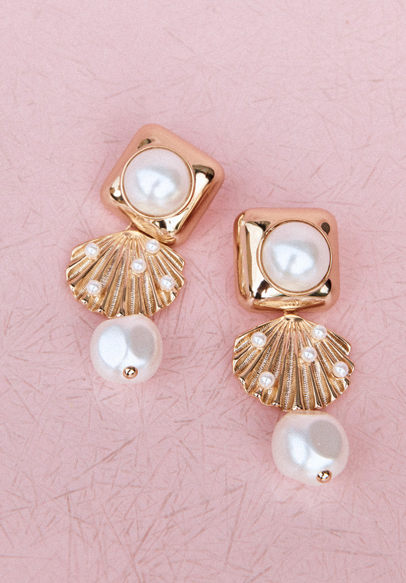 Self Portrait Gold Pearl Shell Ohrringe Gold
