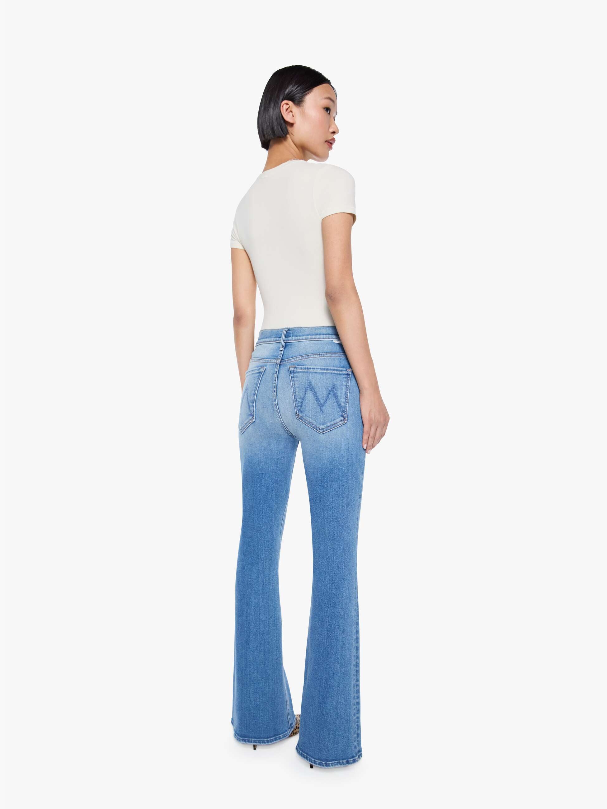 Mother Lil Weekender Layover Jeans Mittelblau Flare Petite