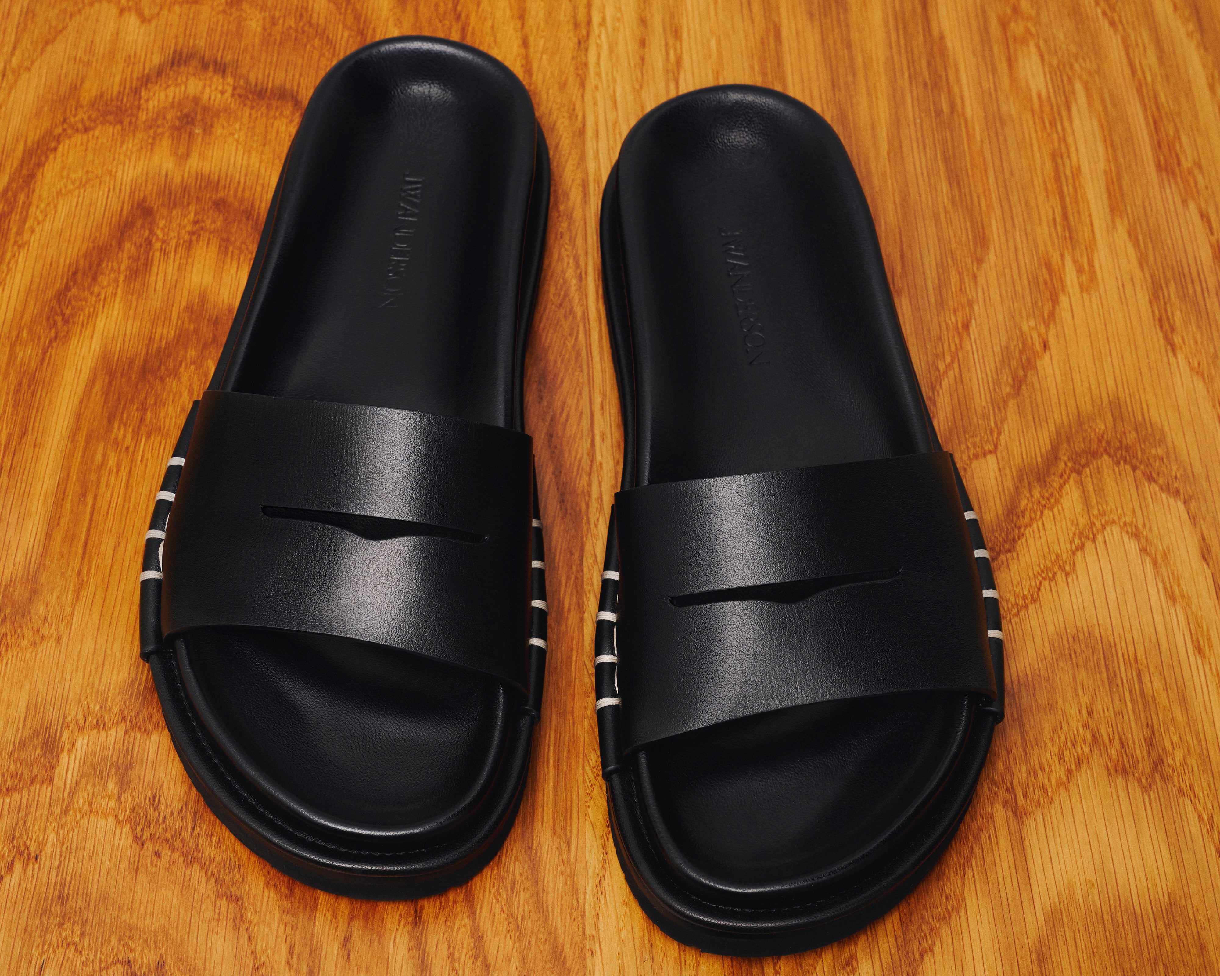 J.W.Anderson Fussbett Loafer Slides Leder Schwarz