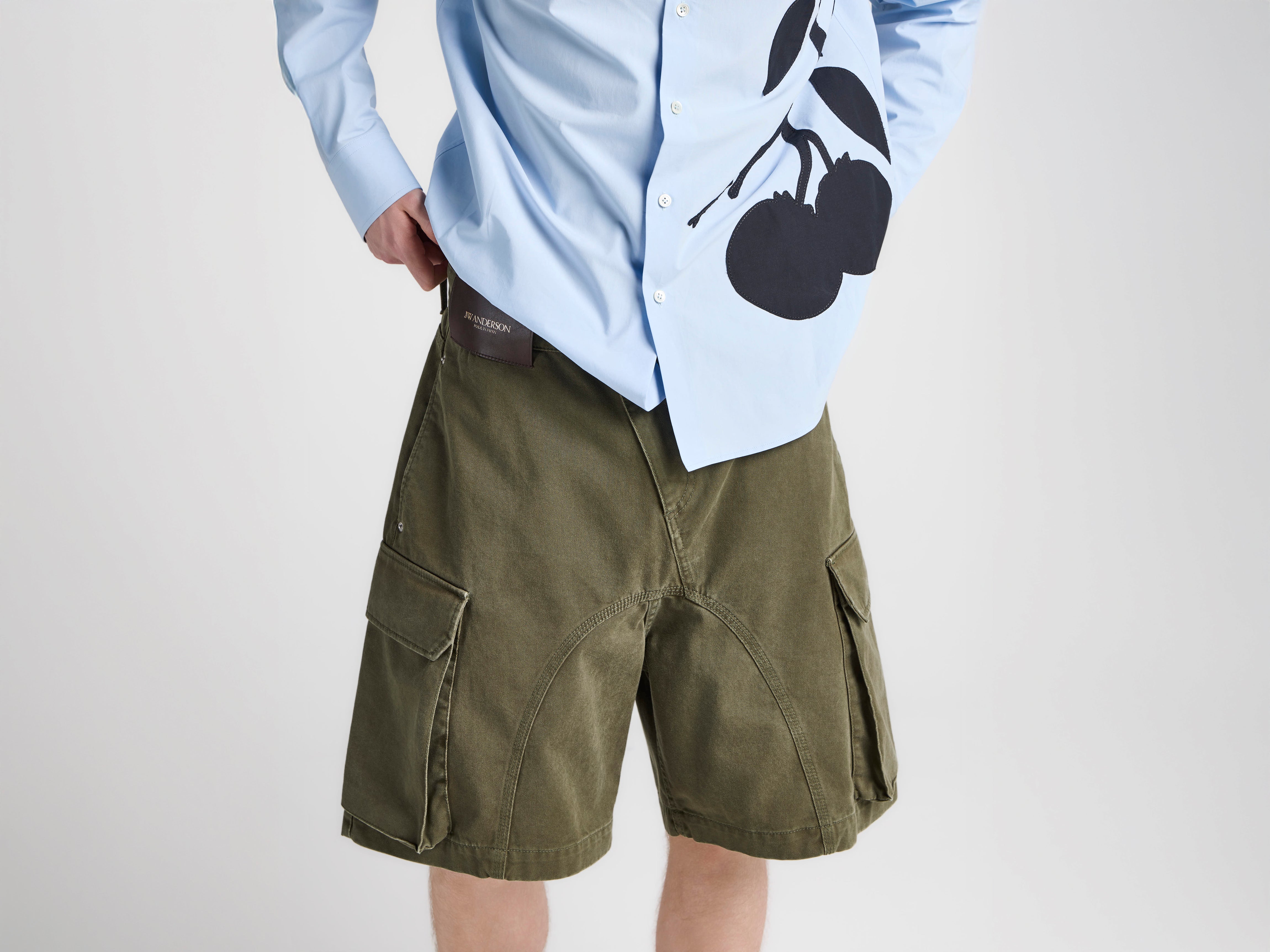 J.W.Anderson Twisted Patch Shorts Khaki Herren Baumwolle