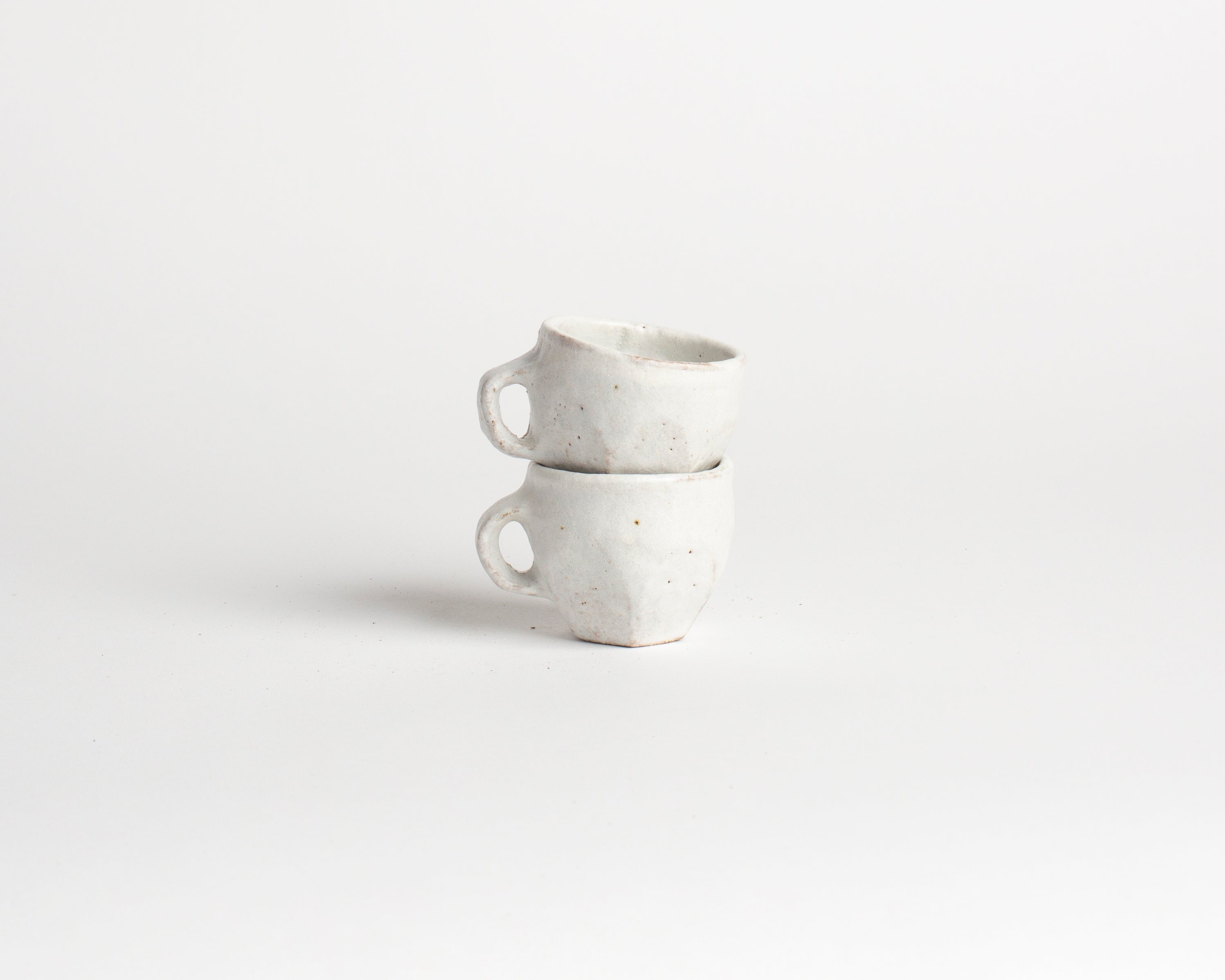 J.W.Anderson Akiko Espressotasse Faceted White Steinzeug